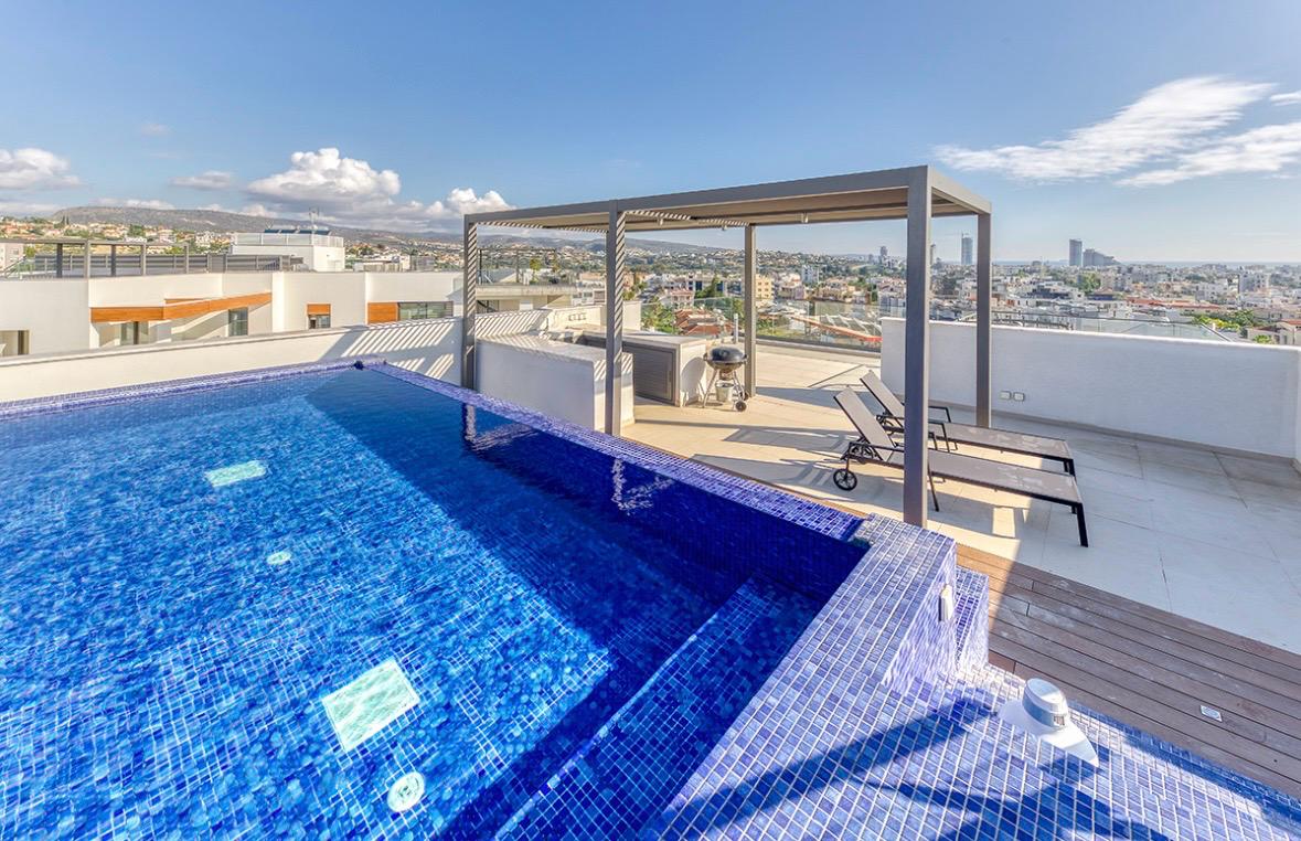 4 bedroom penthouse to rent