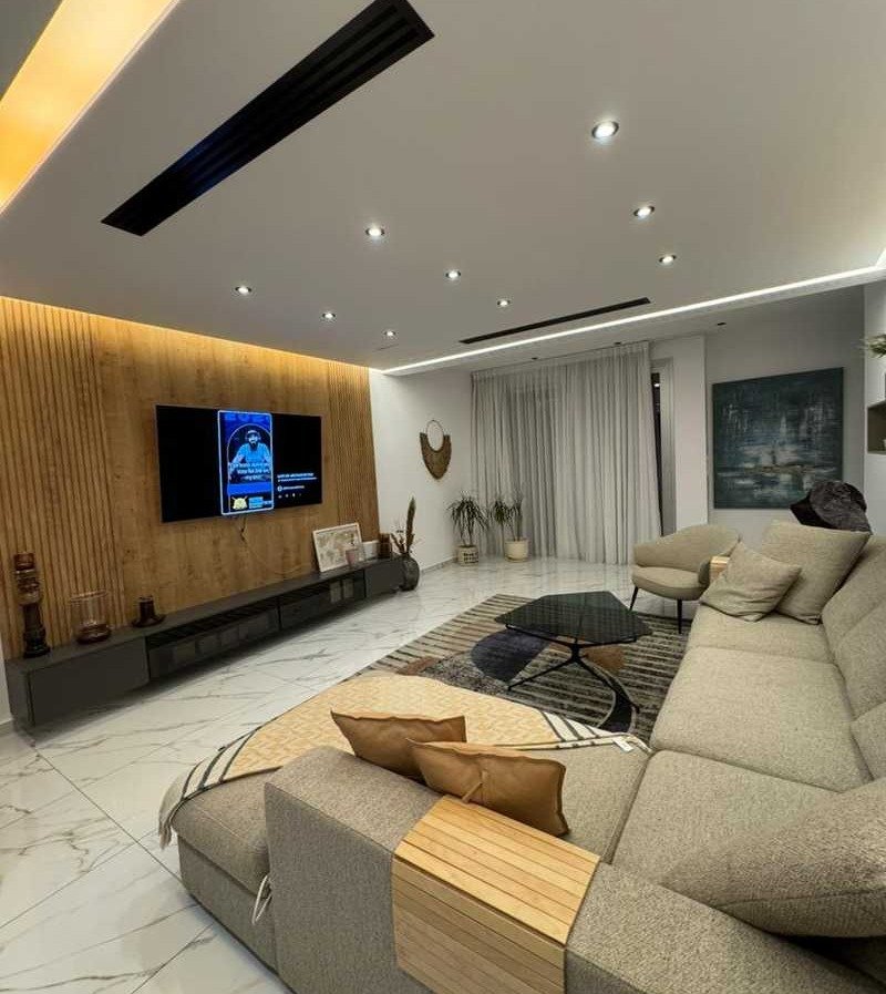 Spacious 4-Bedroom Penthouse in Omonia, Limassol