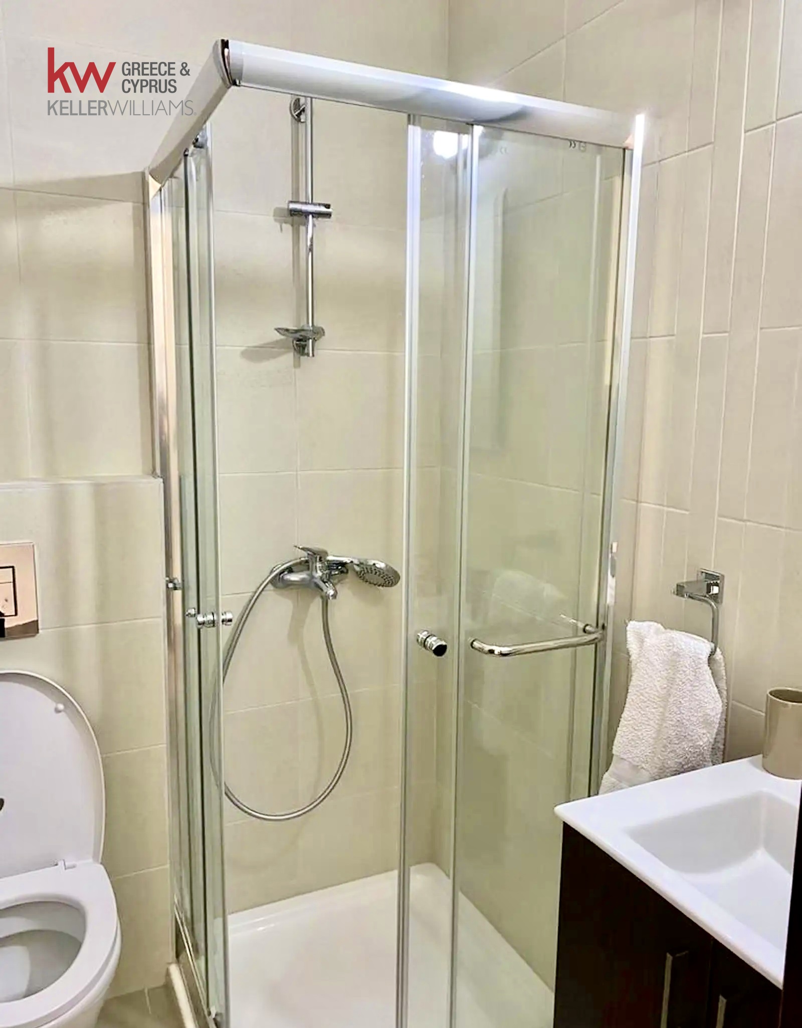 2-bed apartment with balcony and parking in Faneromeni photo 7