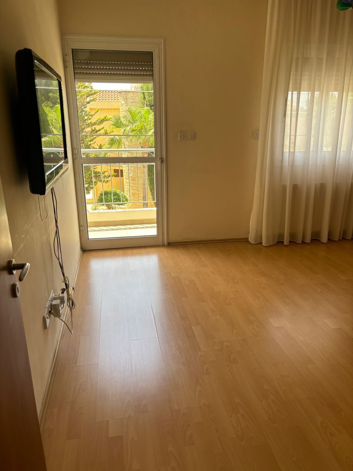 4-bedroom detached house with garden in Ekali, Limassol photo 13
