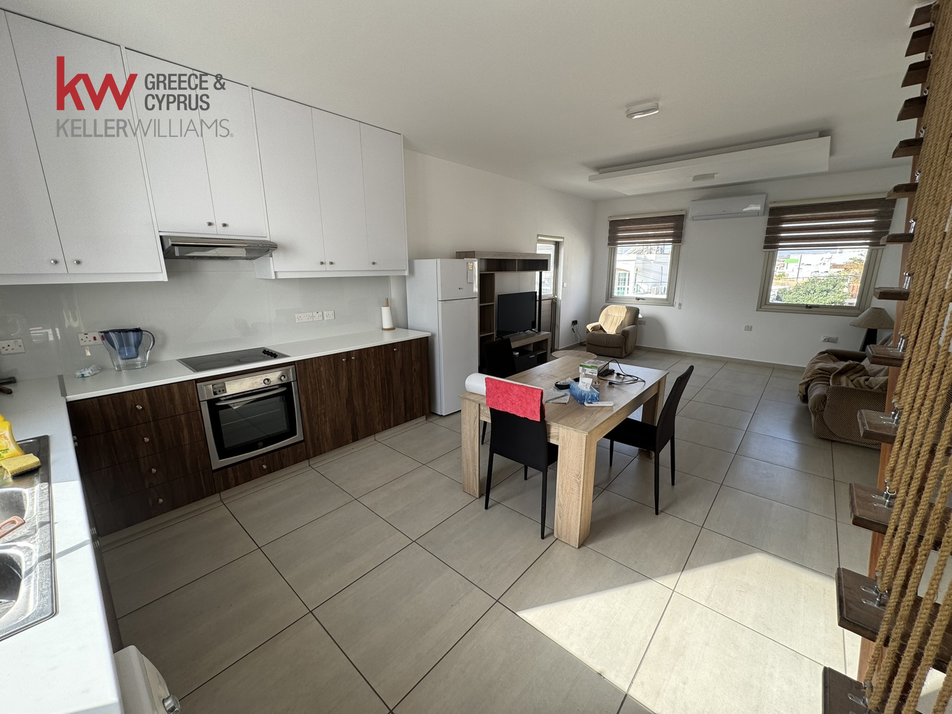 2 Bedroom Upper Floor Apartment
