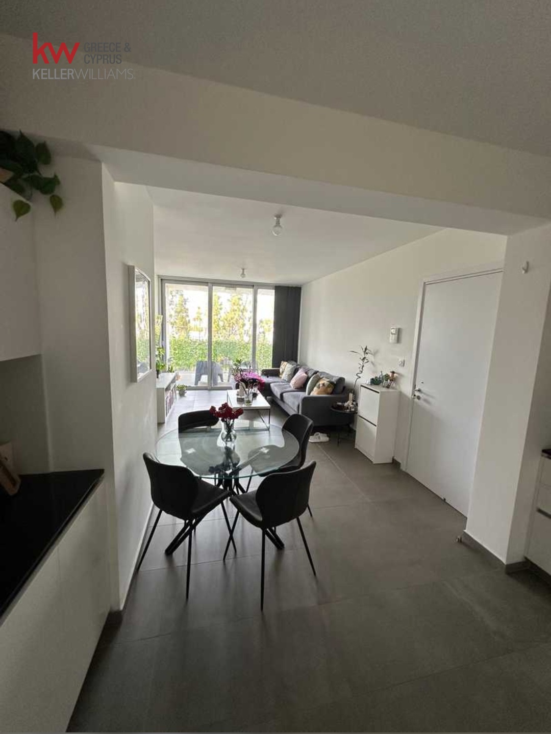 2-bed furnished apartment with roof garden in Strovolos photo 2