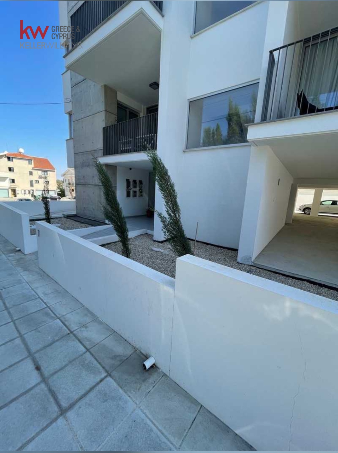 2-bed furnished apartment with roof garden in Strovolos photo 14