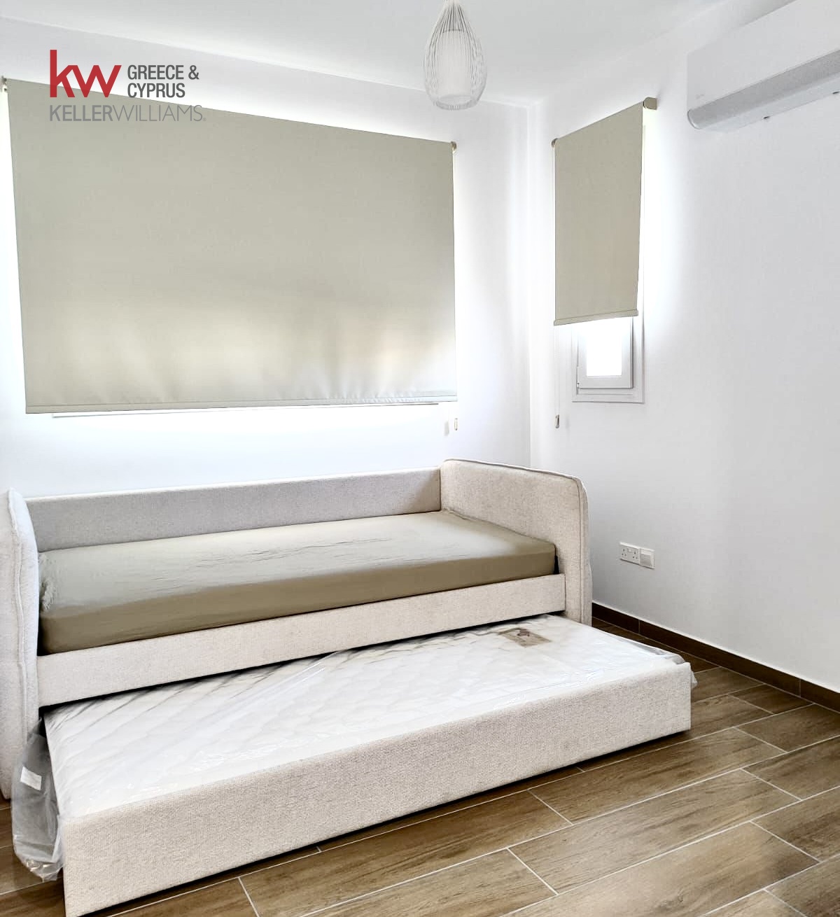 2-bed brand-new apartment with sea views in Leivadia photo 14