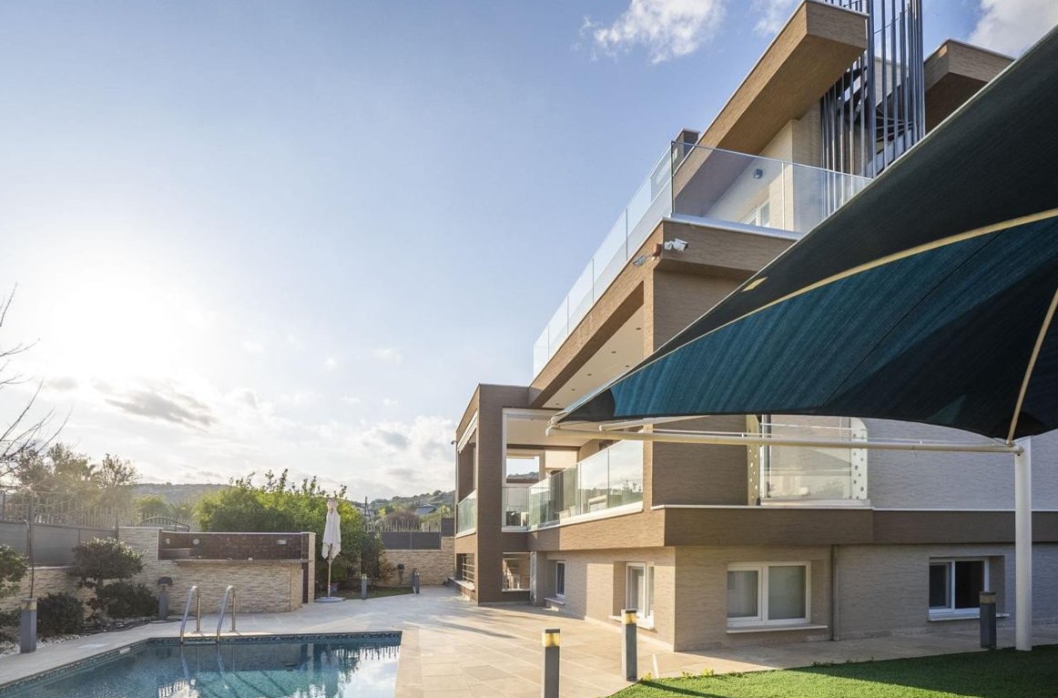 Spacious 4-Bedroom House in Pyrgos, Limassol