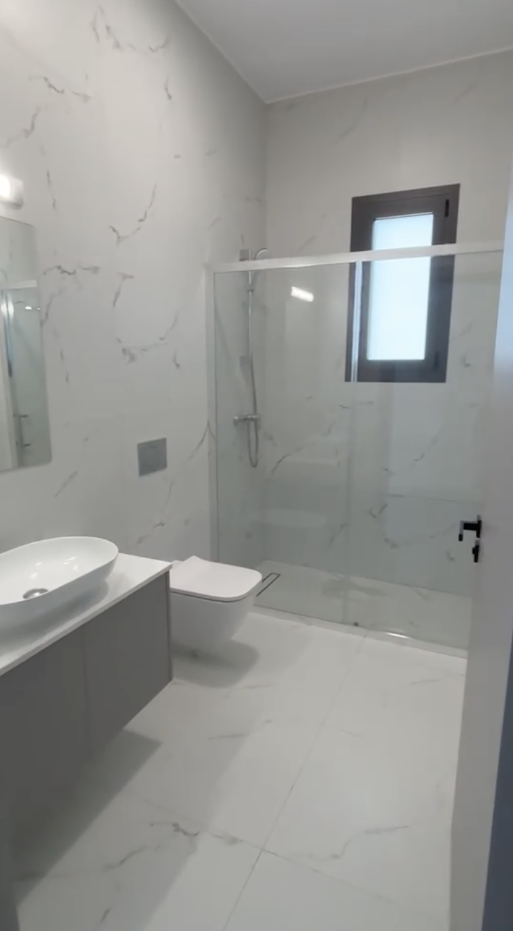 2-bed penthouse with roof garden in Agios Sylas, Limassol photo 5