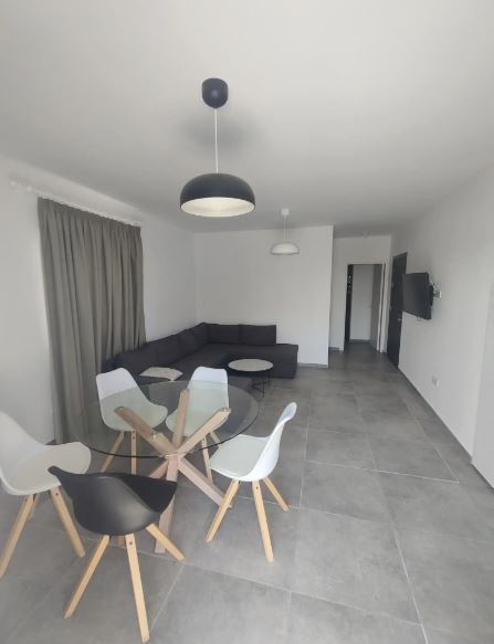 1-bed furnished apartment with sea view in Oroklini photo 2