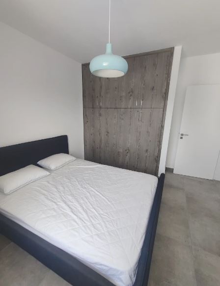 1-bed furnished apartment with sea view in Oroklini photo 6