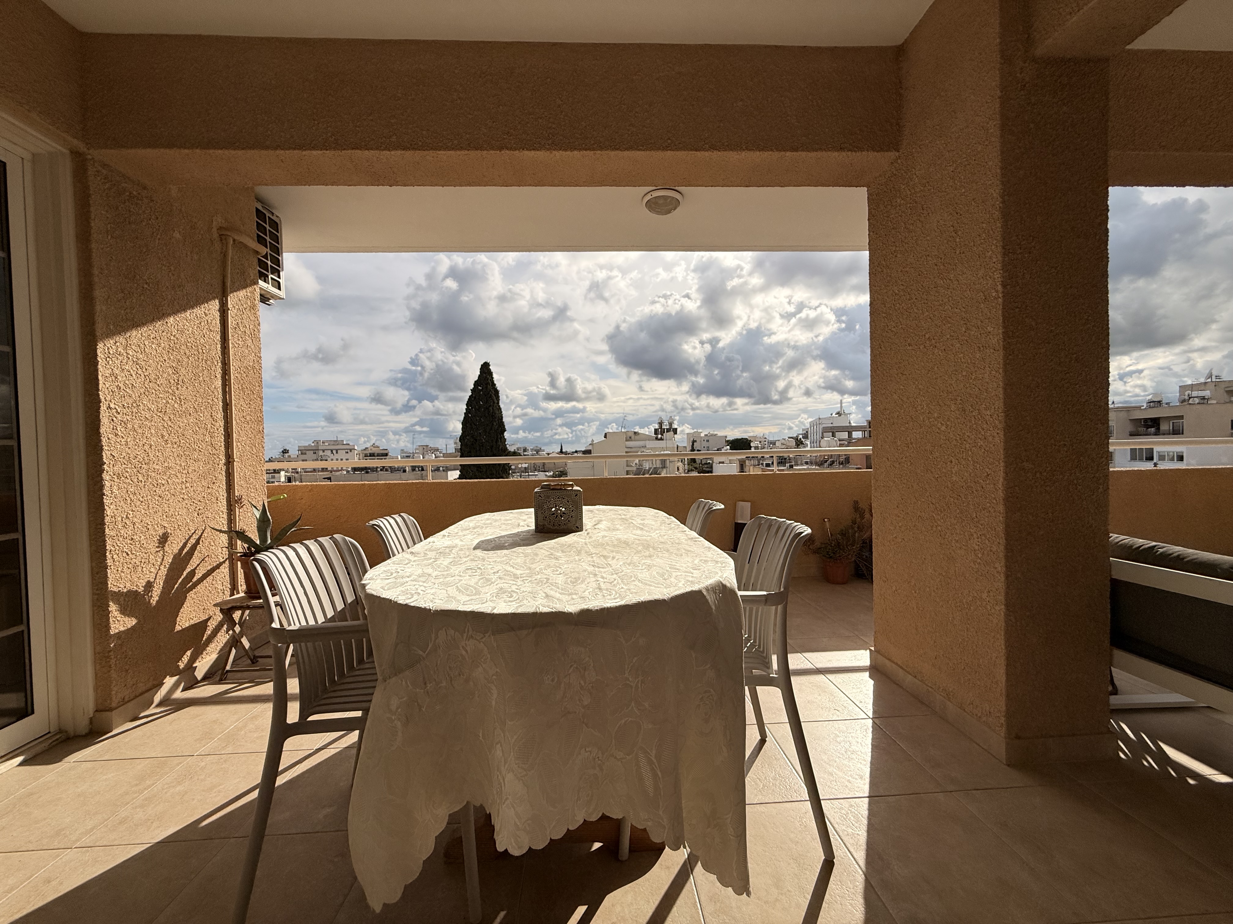3-bed penthouse with terraces and views in Larnaca photo 4