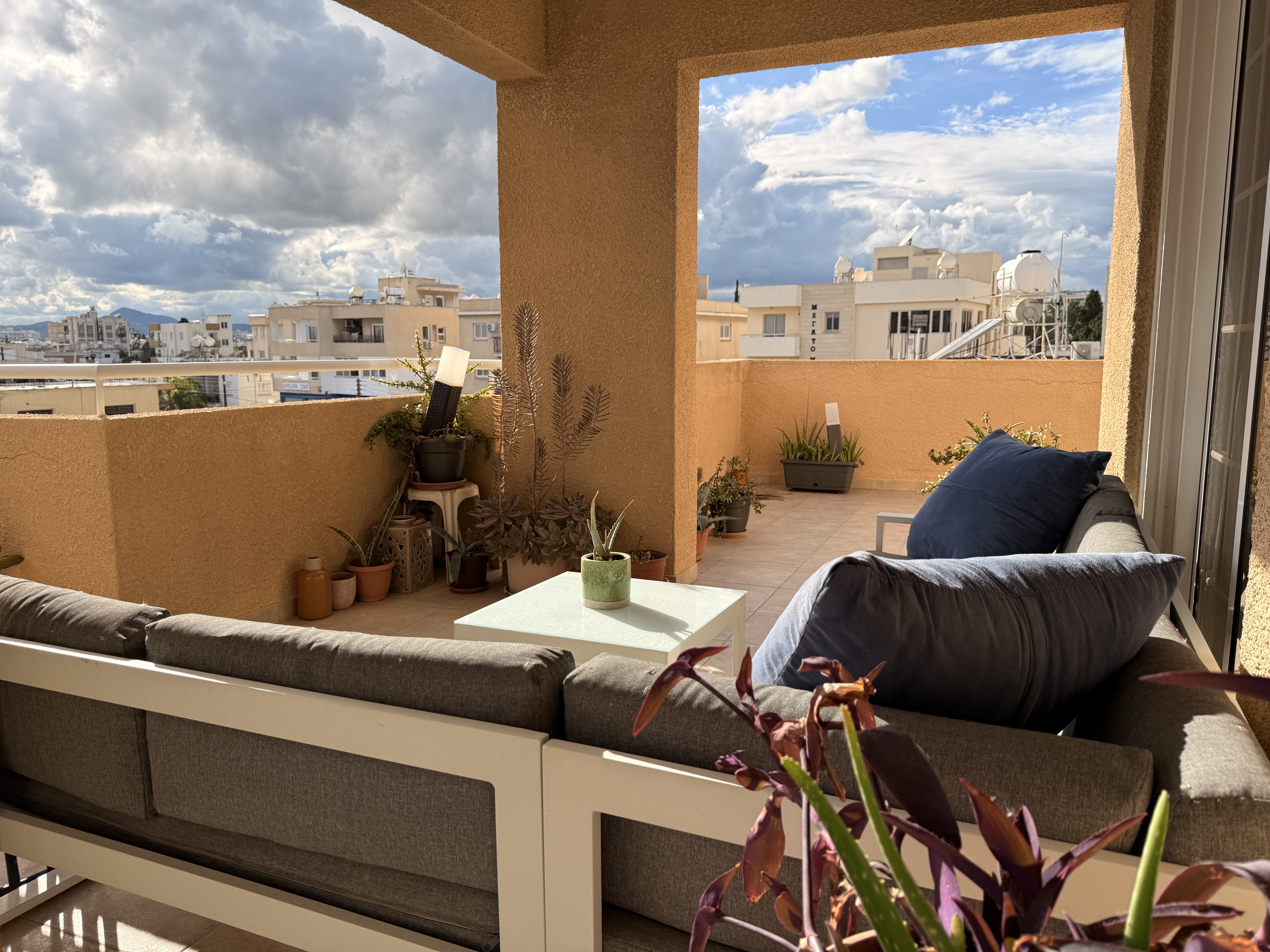 3-bed penthouse with terraces and views in Larnaca photo 3