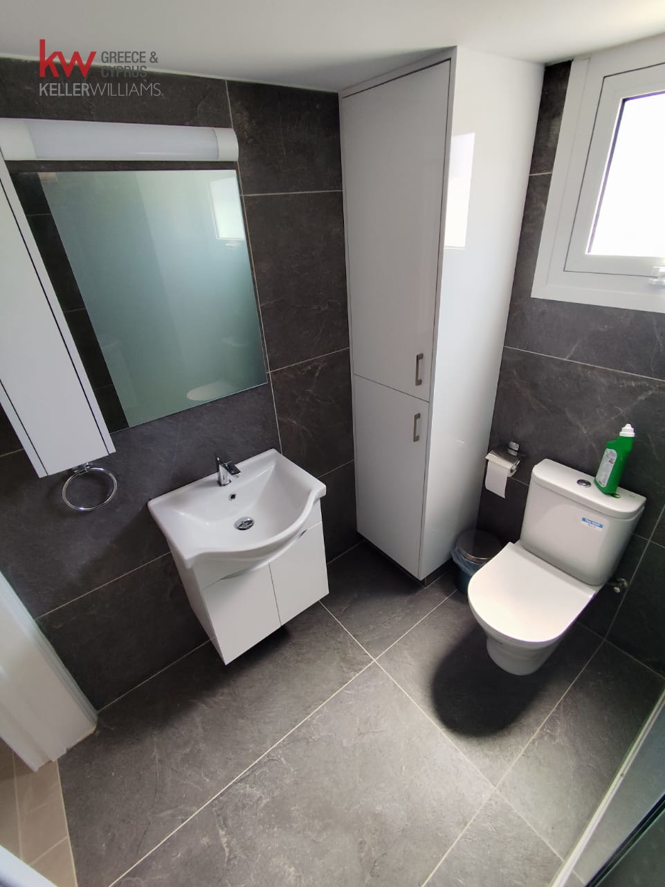 3-bed apartment for rent in Larnaca City photo 12