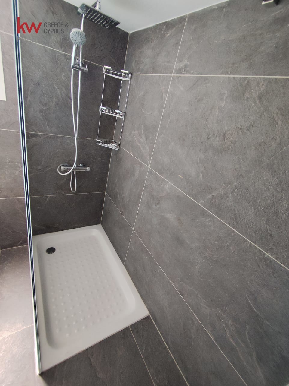 3-bed apartment for rent in Larnaca City photo 13