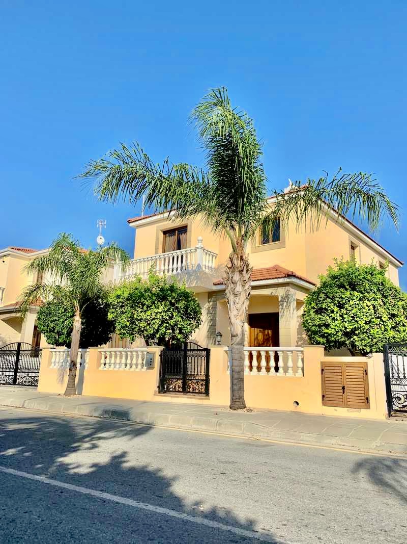 3-Bedroom Villa for rent in Larnaca/ Oroklini Touris Area