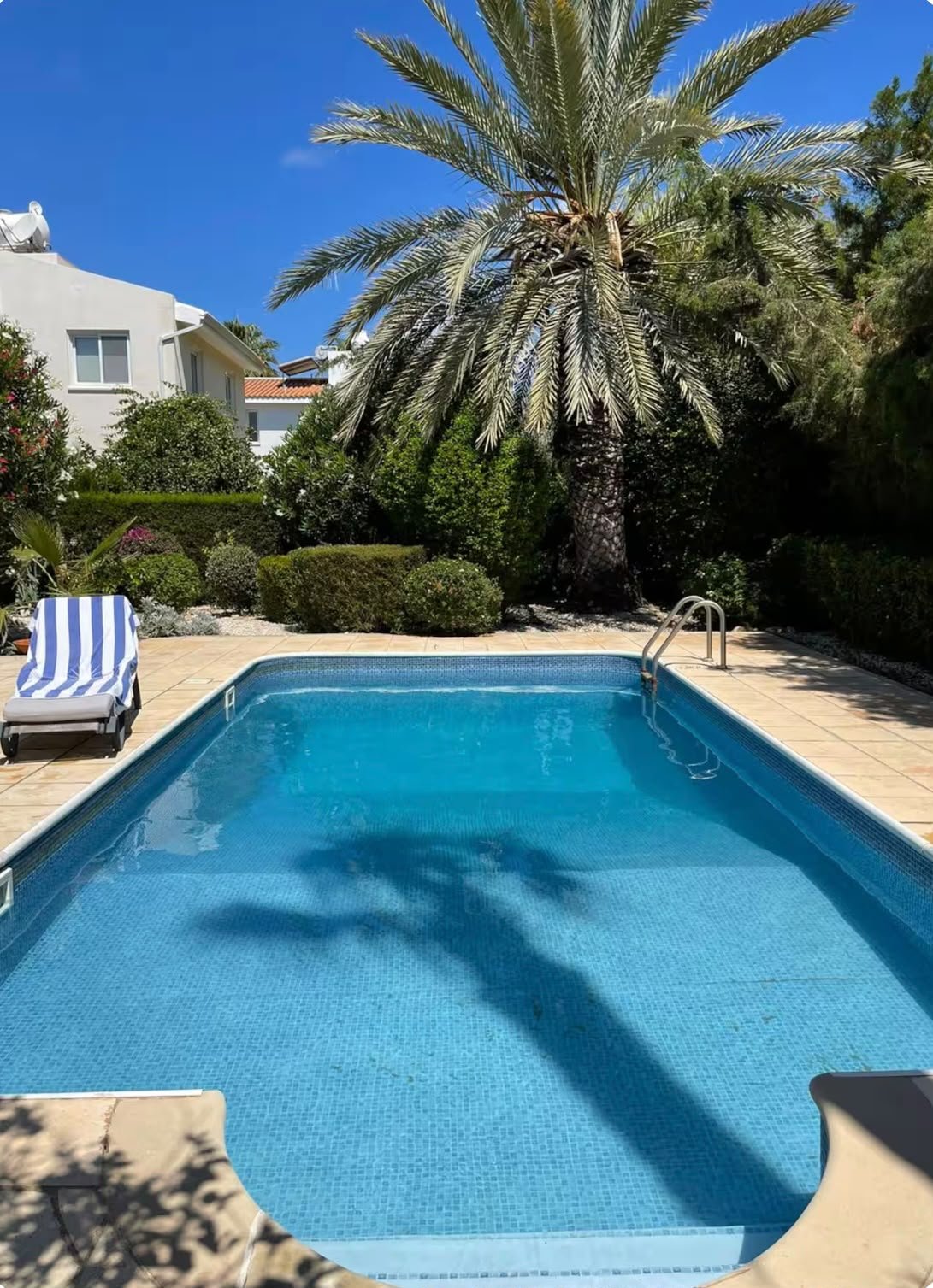 3-bed villa with private pool and garden in Coral Bay, Paphos photo 4