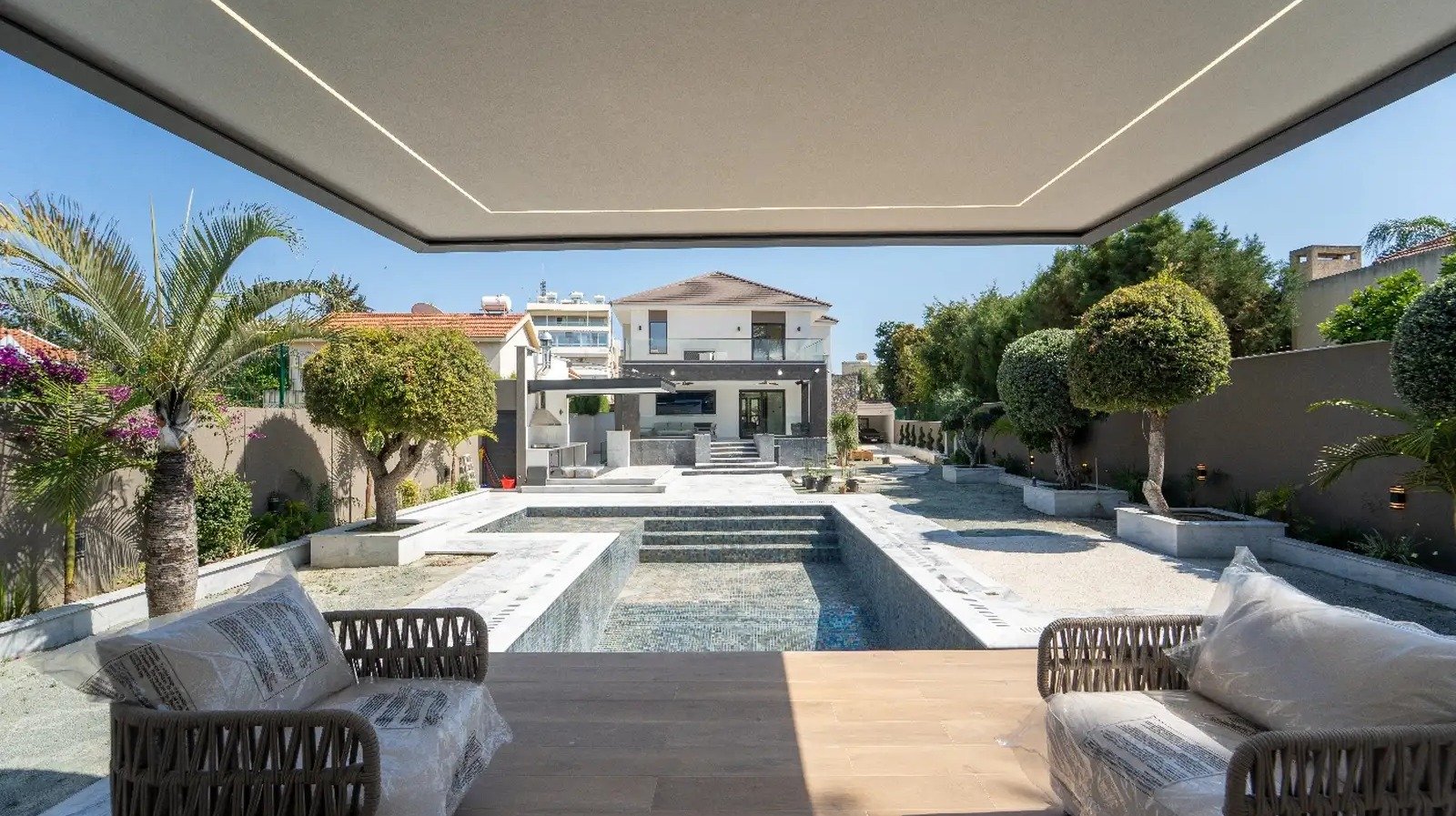 Spacious 6-Bedroom Villa in Germasogeia Tourist Area, Limassol