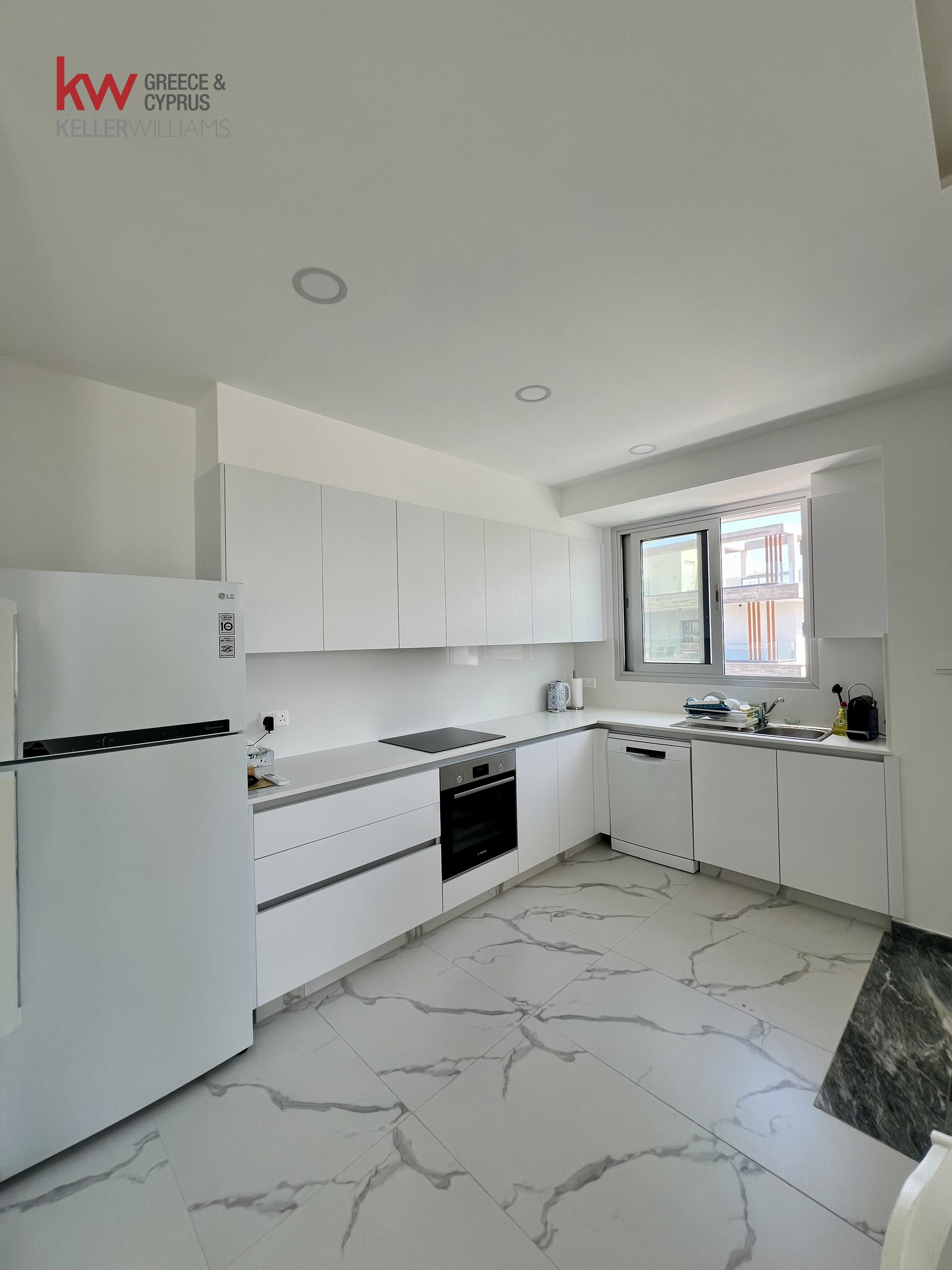 2-bed duplex penthouse with roof garden in Livadia photo 6