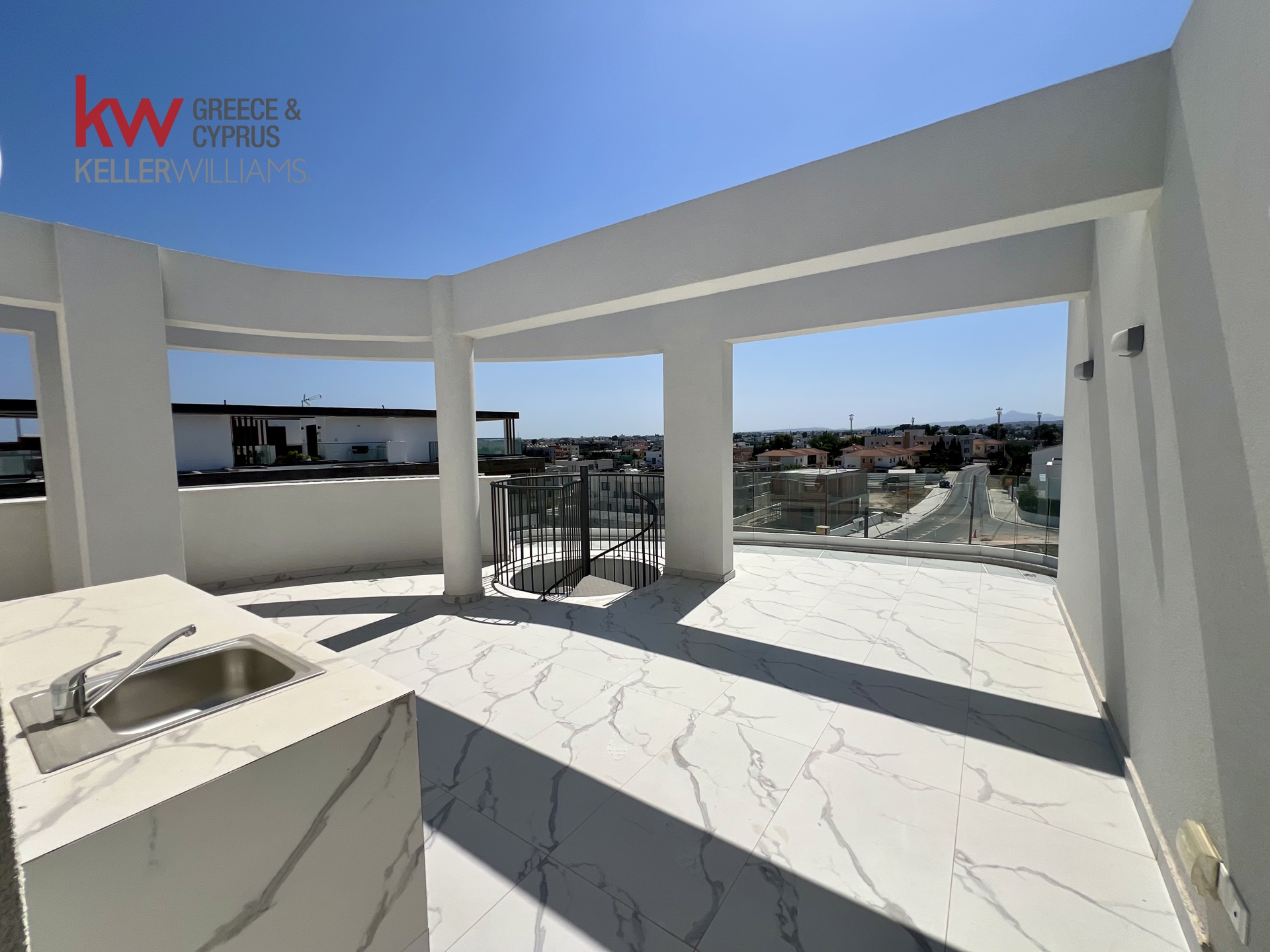 2-bed duplex penthouse with roof garden in Livadia photo 12