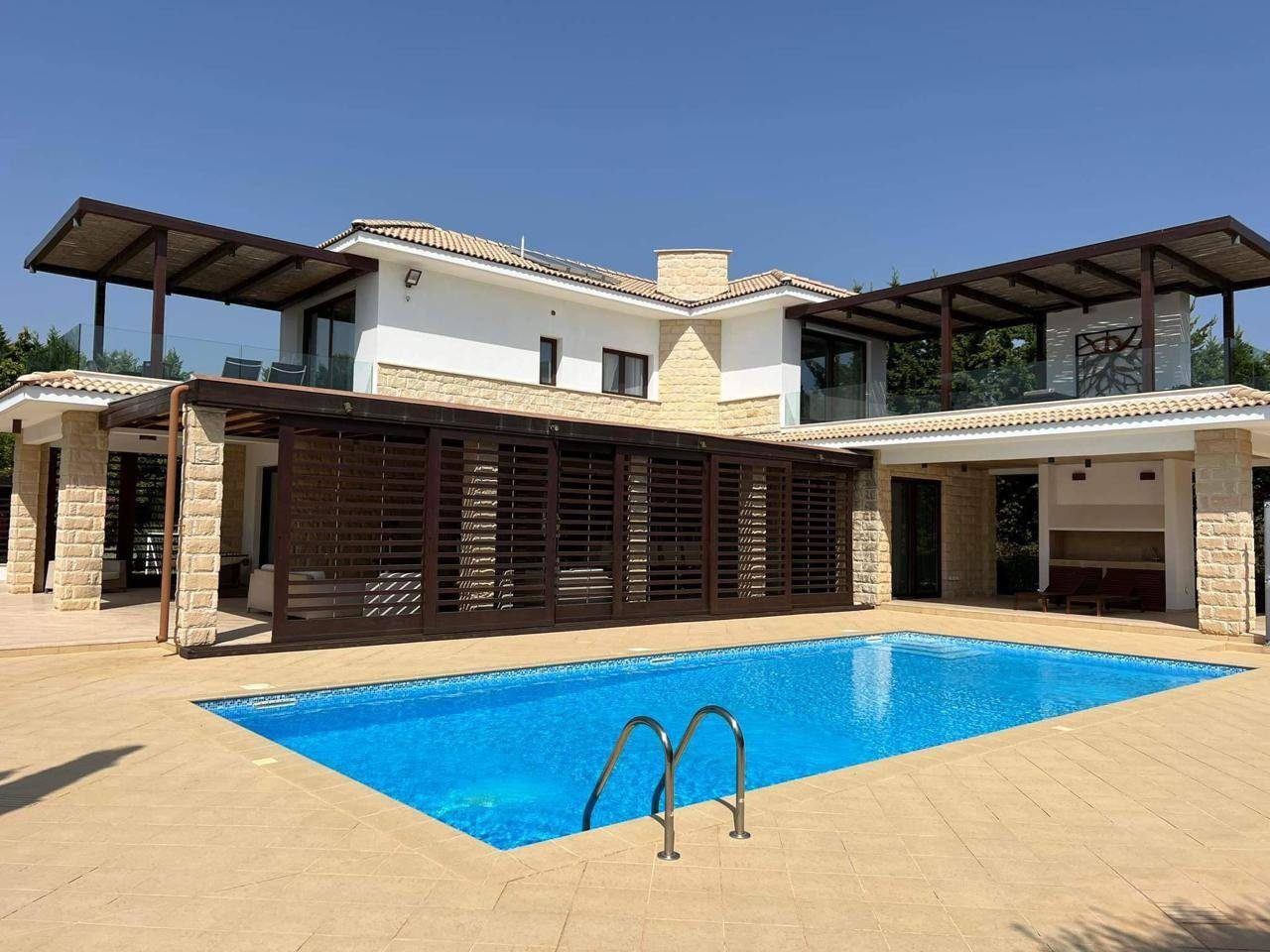 Spacious 4-Bedroom Villa in Kouklia, Paphos