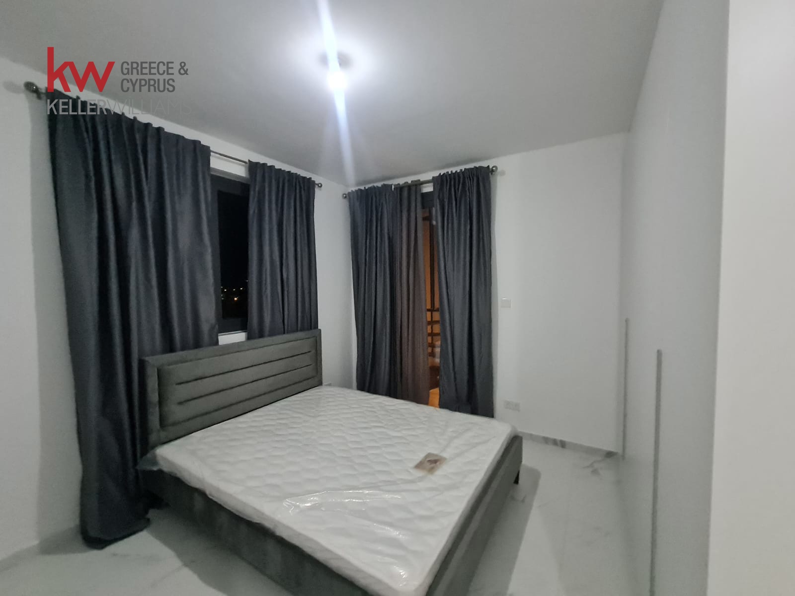 3-bed apartment with sea view and balconies in Livadia photo 5
