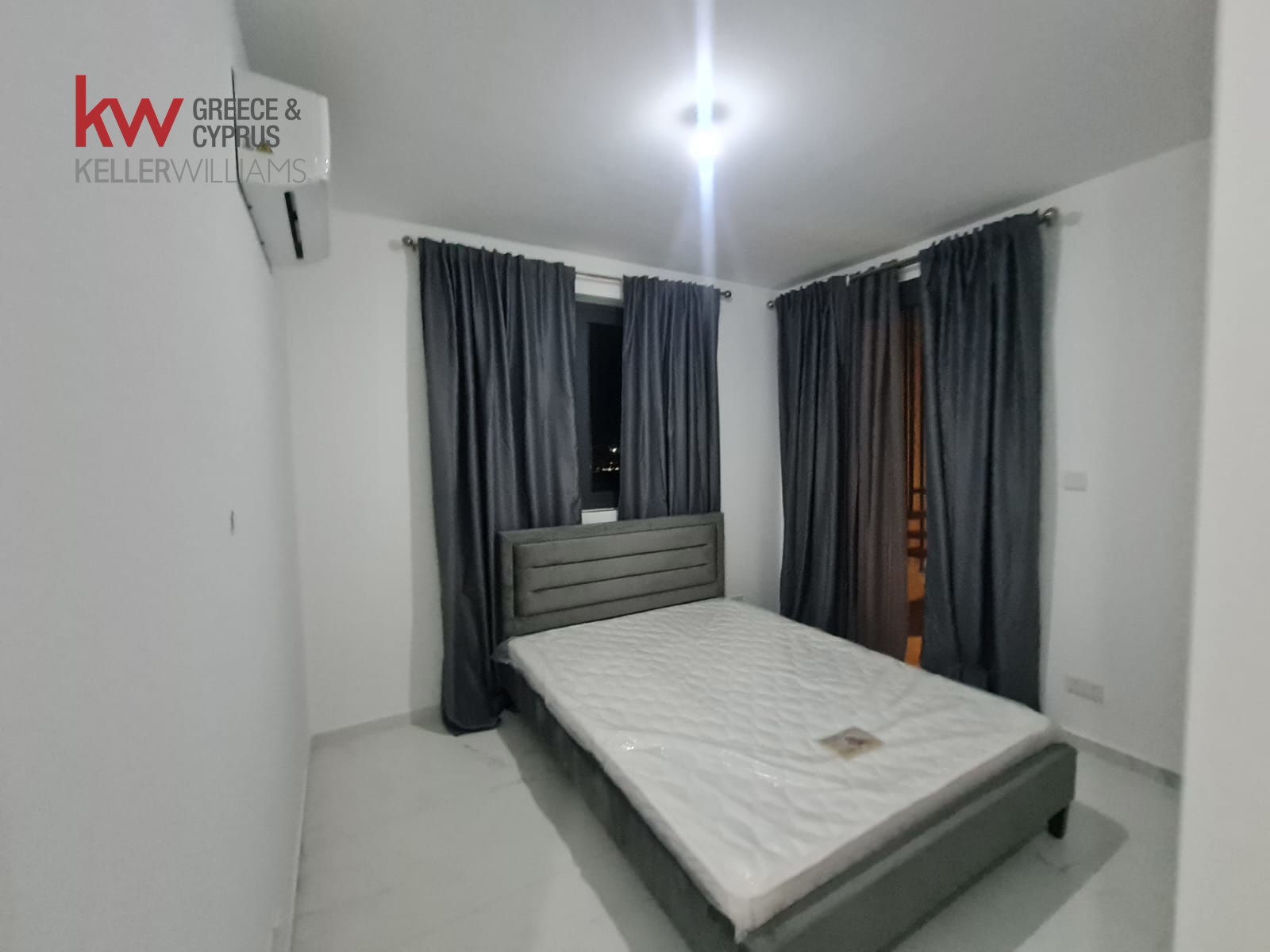 3-bed apartment with sea view and balconies in Livadia photo 6