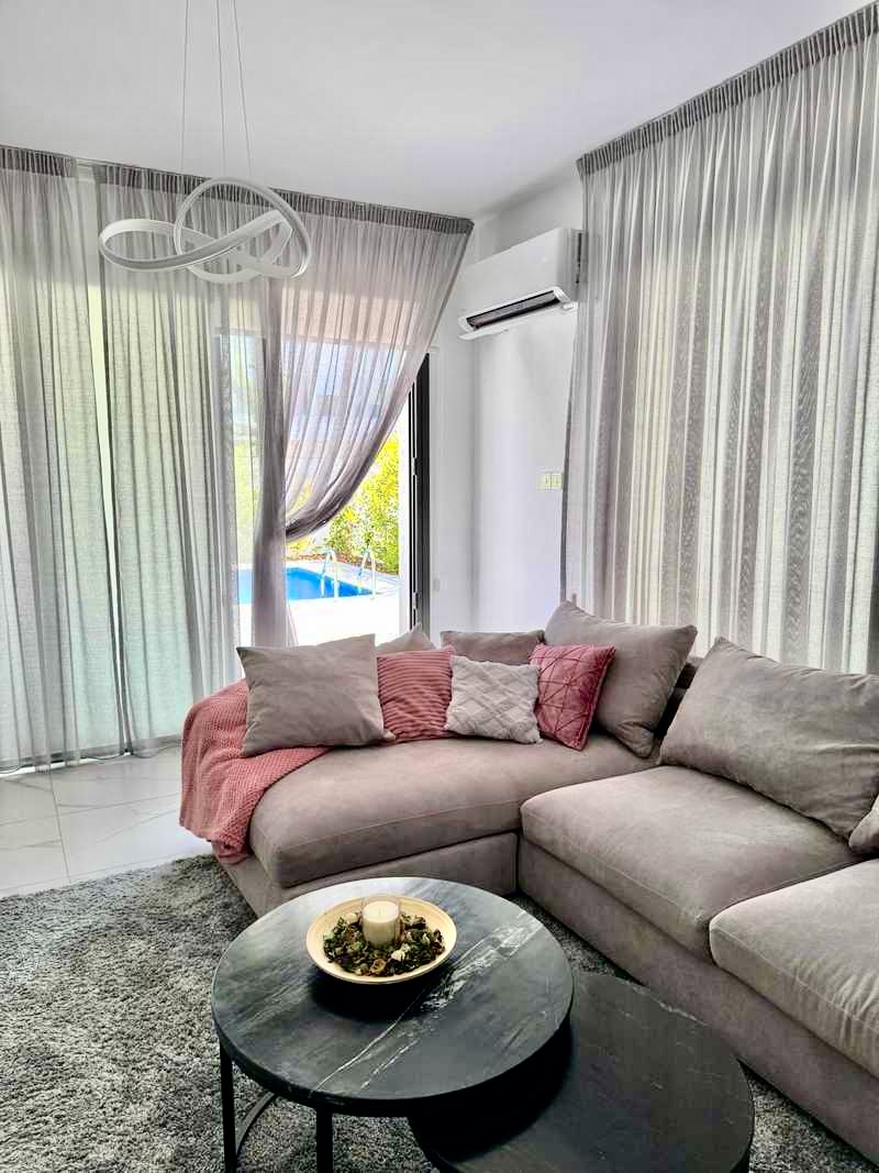 Luxury 3-BR Villa for rent in Larnaca/ Livadia