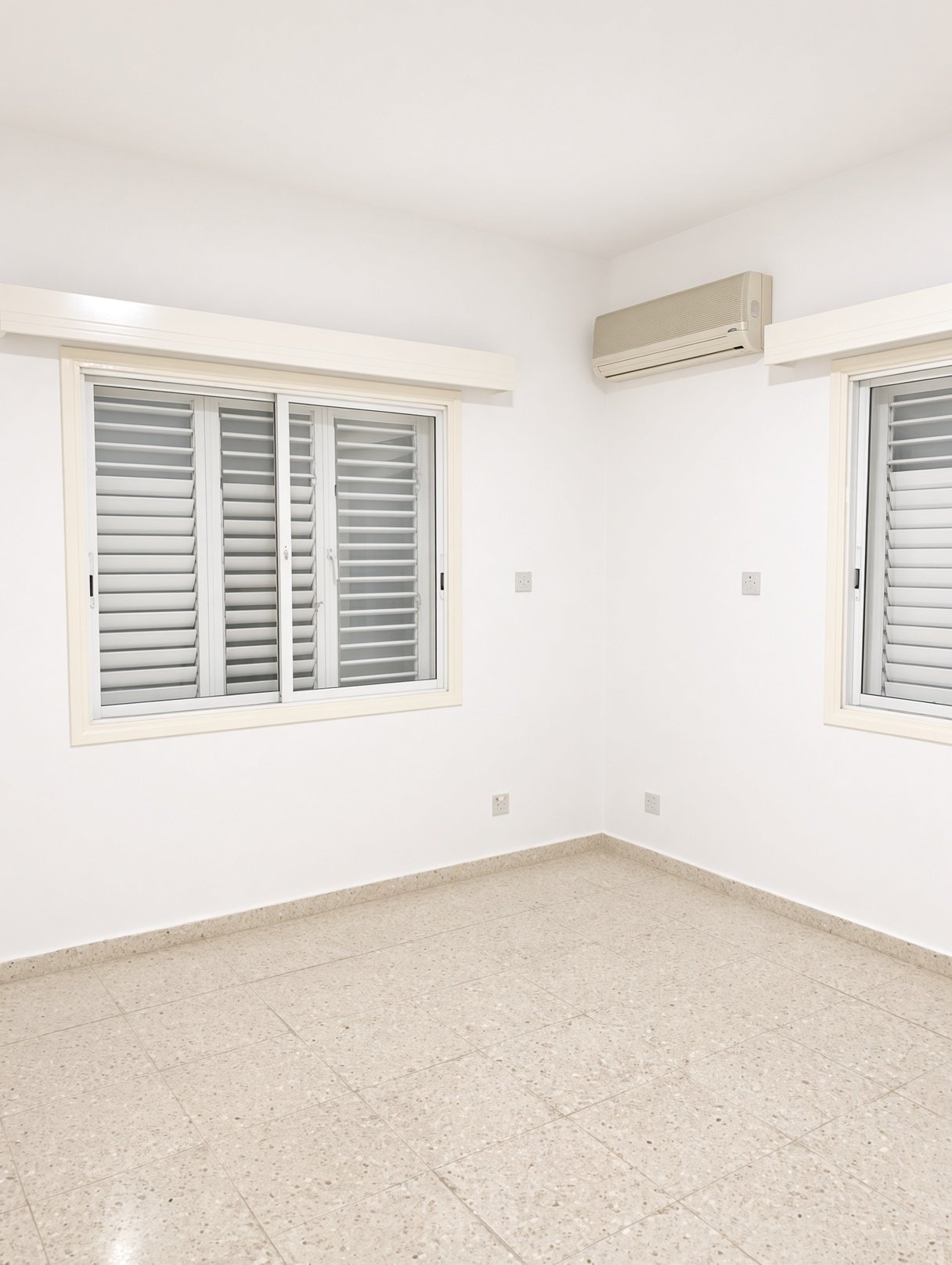 Spacious 3-bedroom house in Latsia, Nicosia photo 10