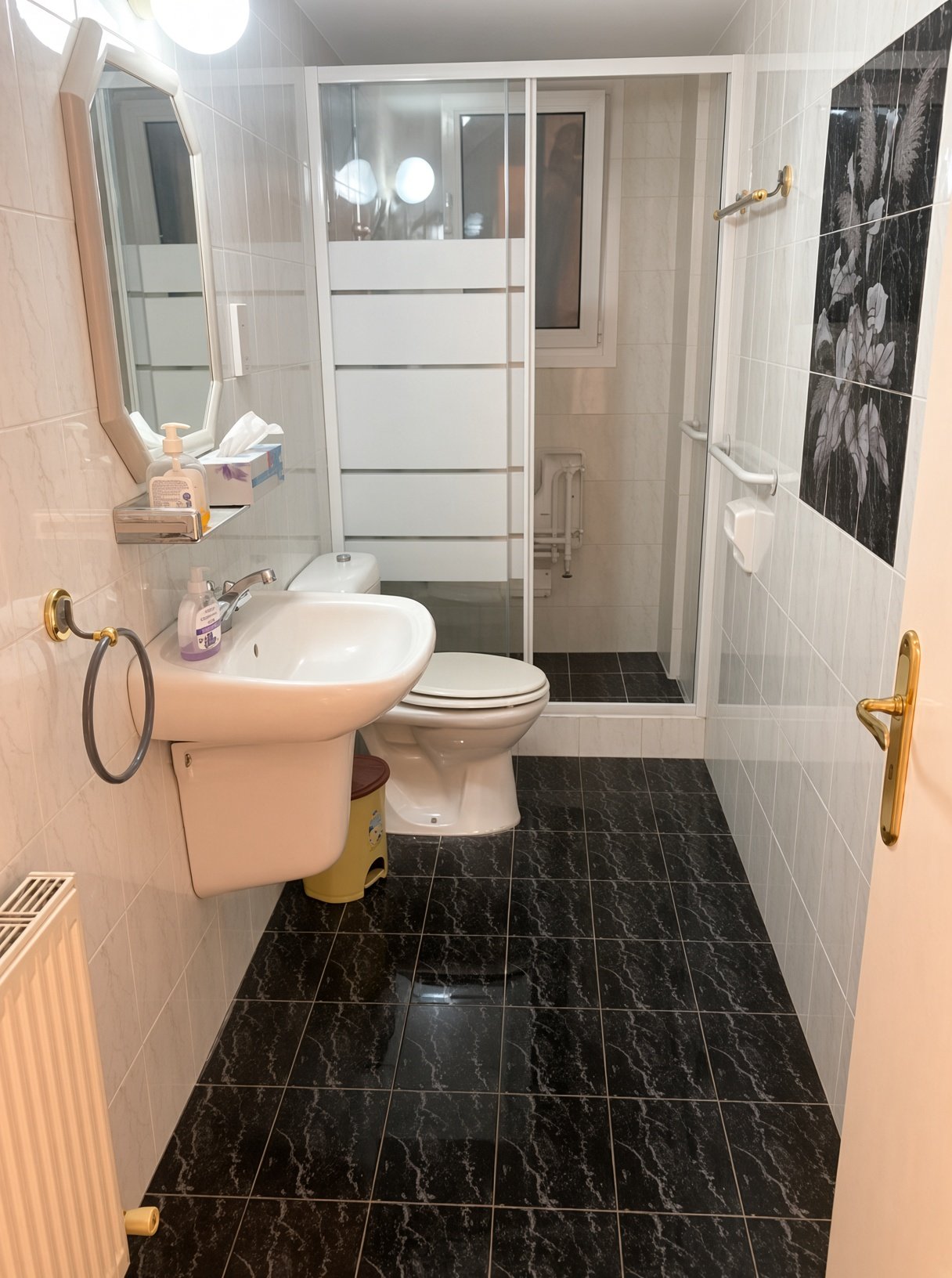 Spacious 3-bedroom house in Latsia, Nicosia photo 14