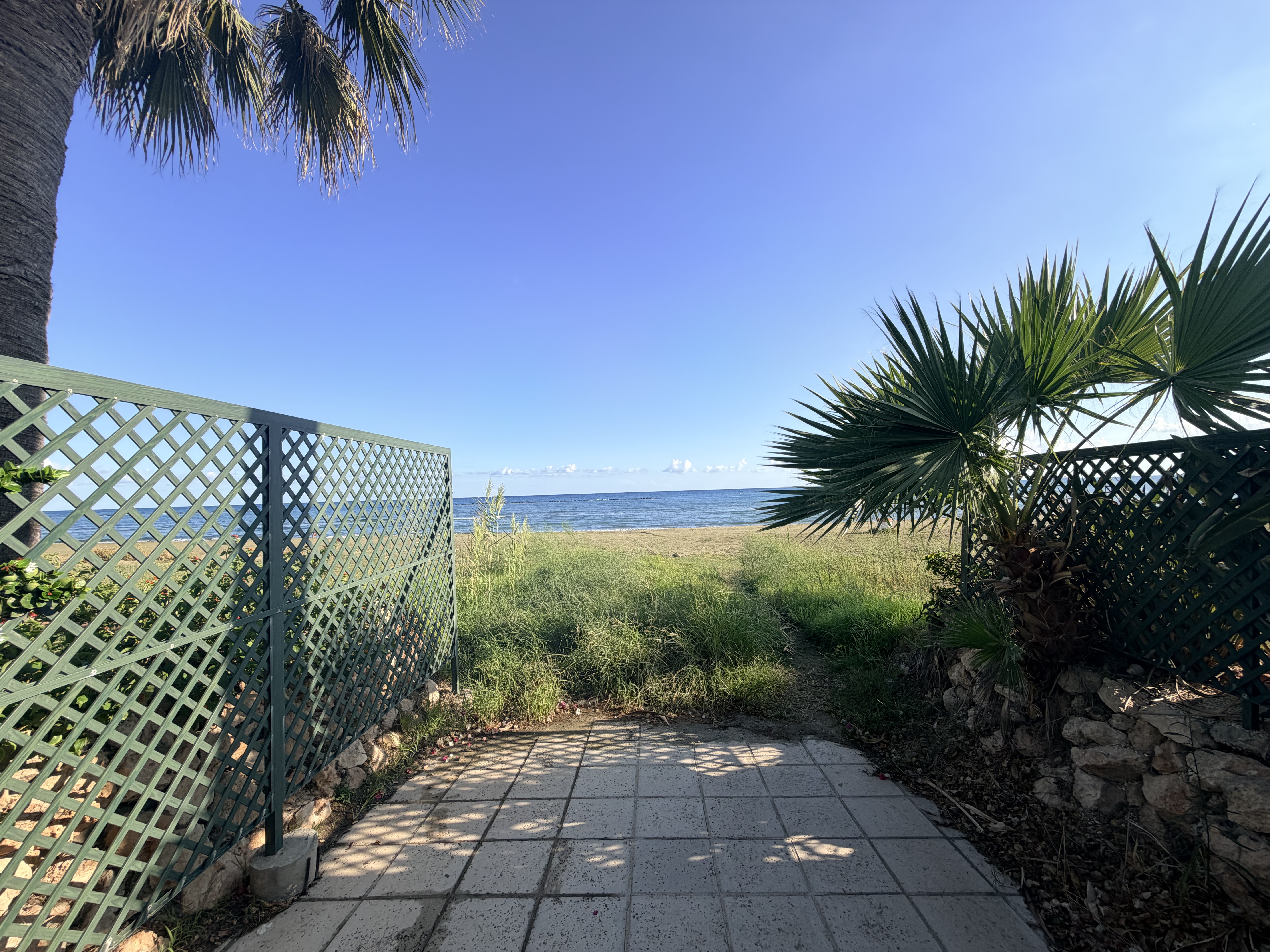 For rent, House by the Sea