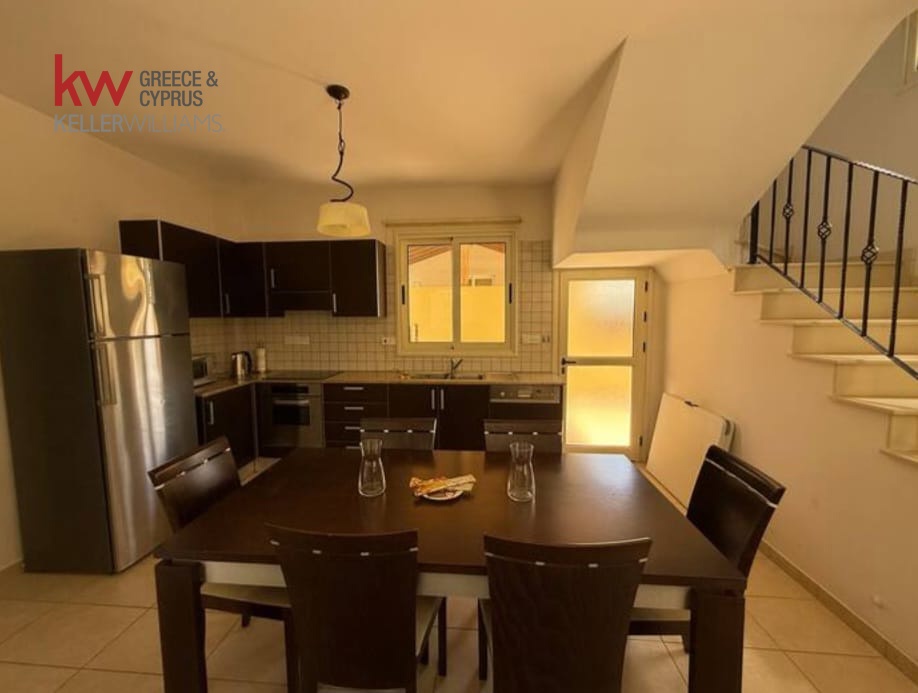 3-bed detached house with garden and pool in Perivolia photo 5
