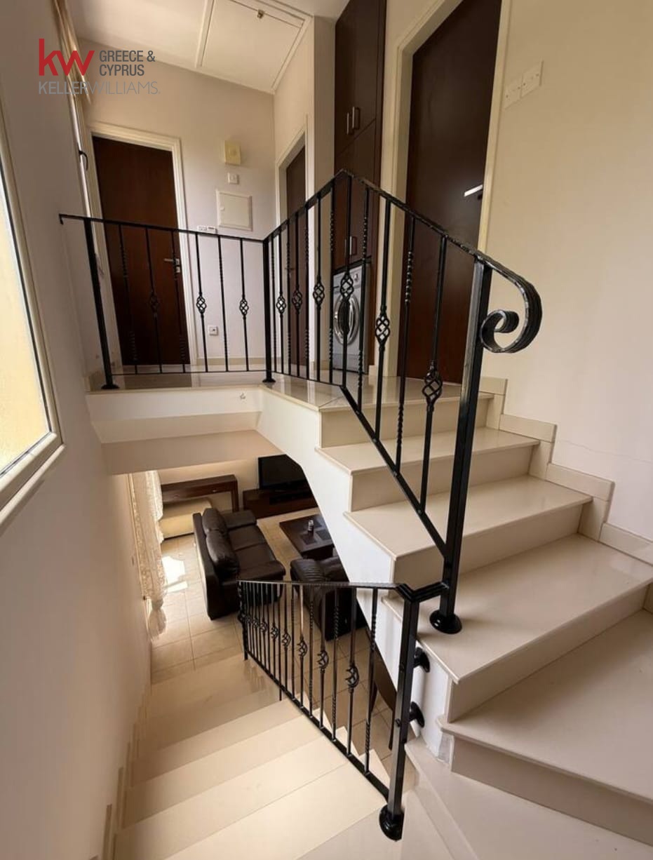 3-bed detached house with garden and pool in Perivolia photo 6