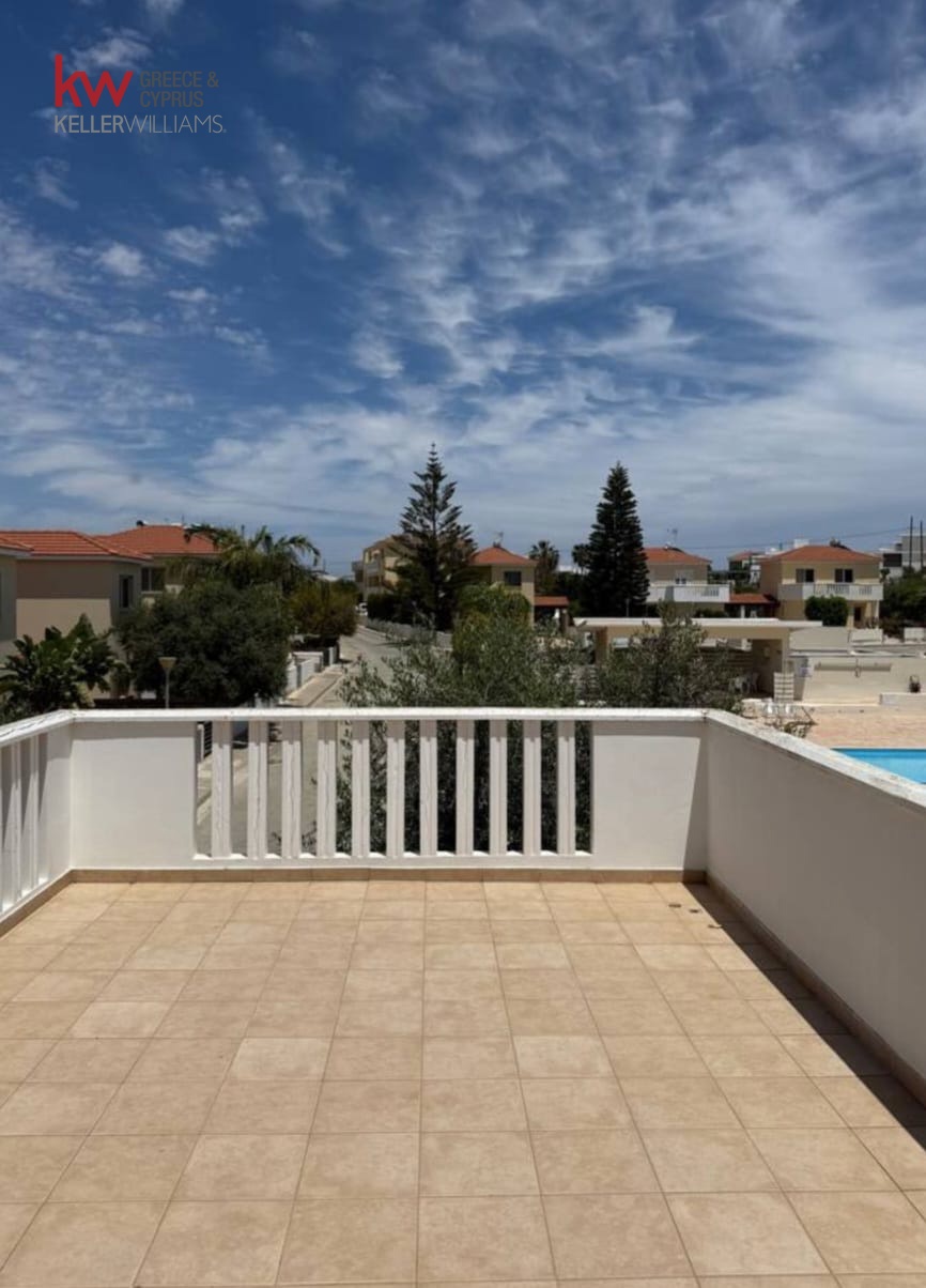 3-bed detached house with garden and pool in Perivolia photo 10