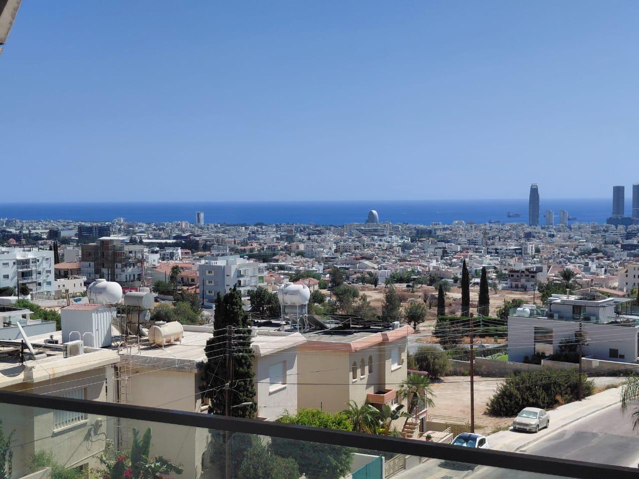 3-bed apartment with sea views for rent in Panthea, Limassol photo 7