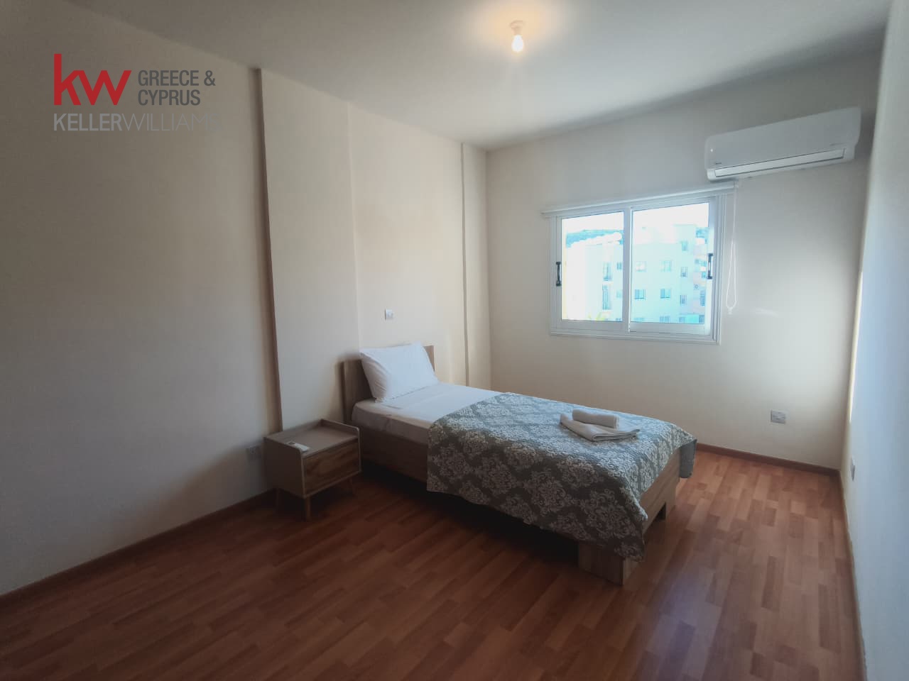 3-bed apartment with balcony and lift in Oroklini photo 16