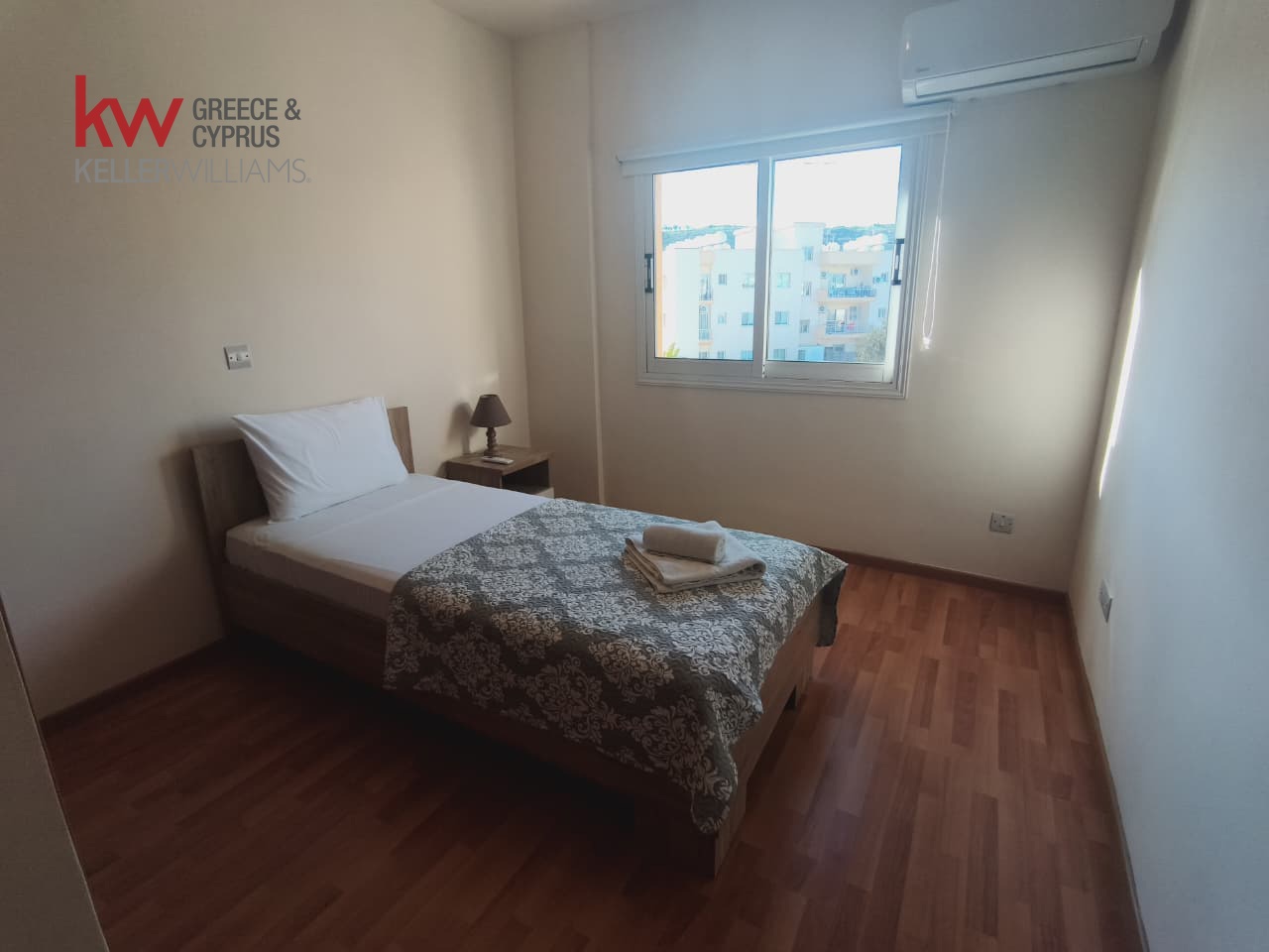 3-bed apartment with balcony and lift in Oroklini photo 17