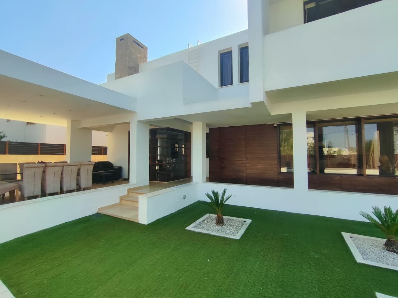 4-bed detached house with garden in Krasas, Larnaca photo 1