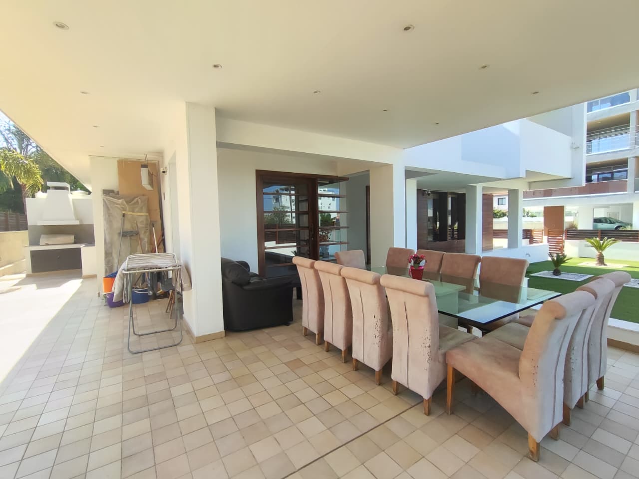 4-bed detached house with garden in Krasas, Larnaca photo 4