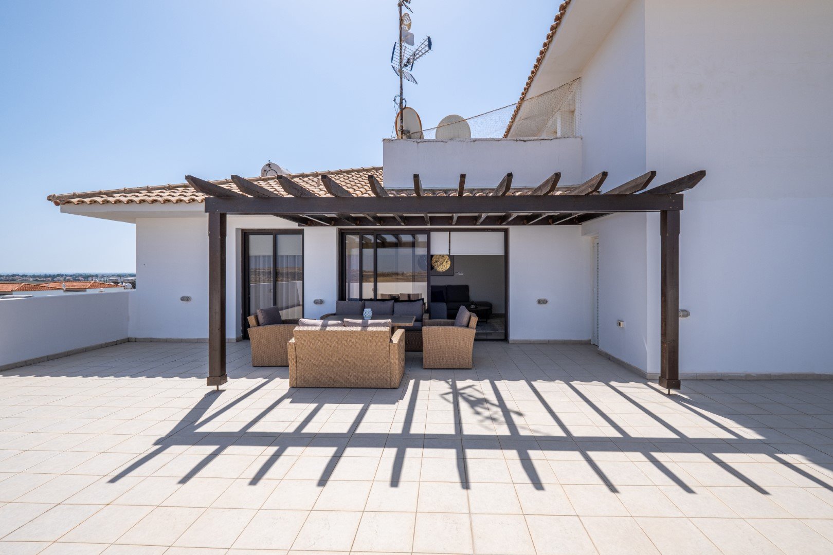 Modern 2-Bedroom Penthouse in Kiti, Larnaca
