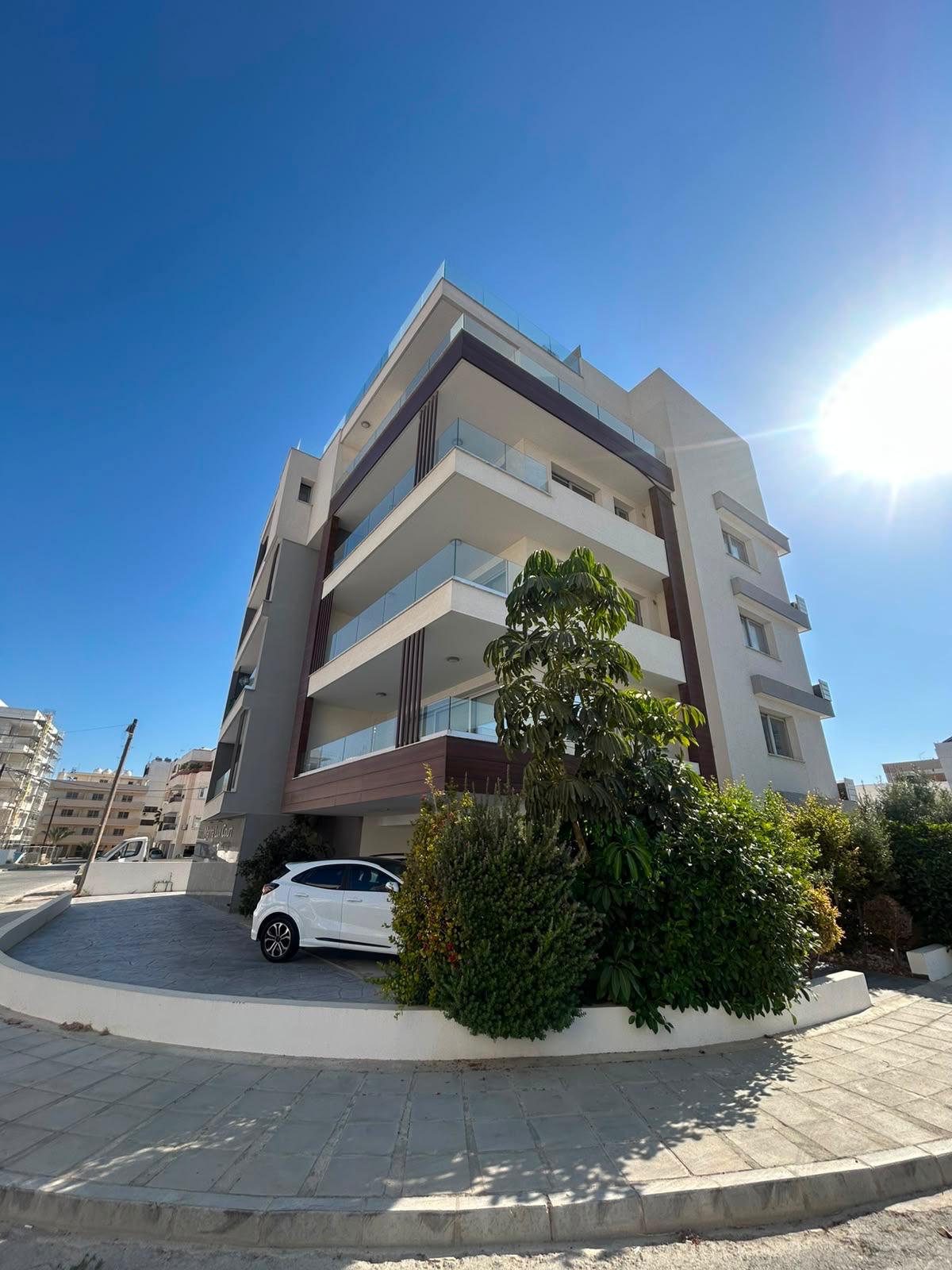 MODERN 2-BEDROOM APARTMENT FOR RENT – MARINA PORT, LARNACA