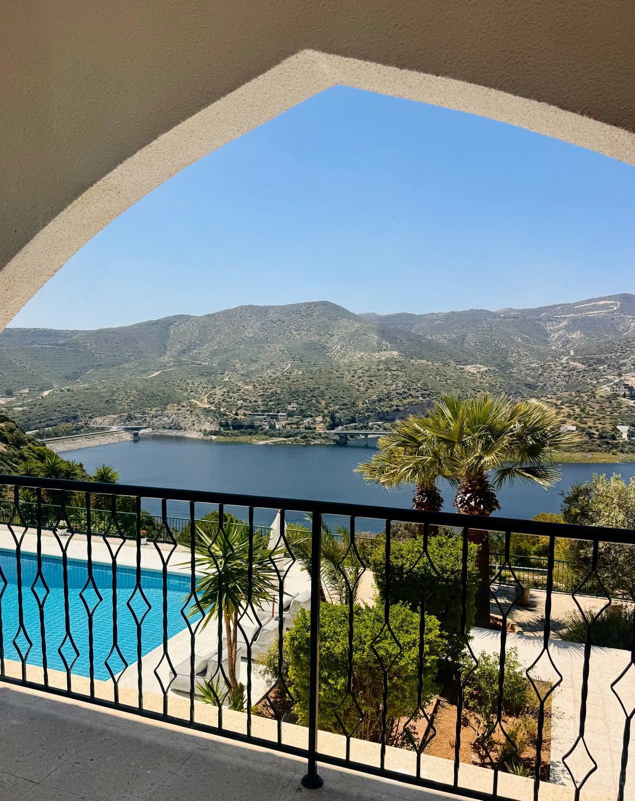 Spacious 5-Bedroom Villa in Foinikaria, Limassol