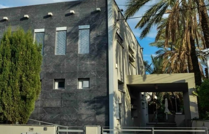 Spacious 5-Bedroom House in Lakatameia, Nicosia