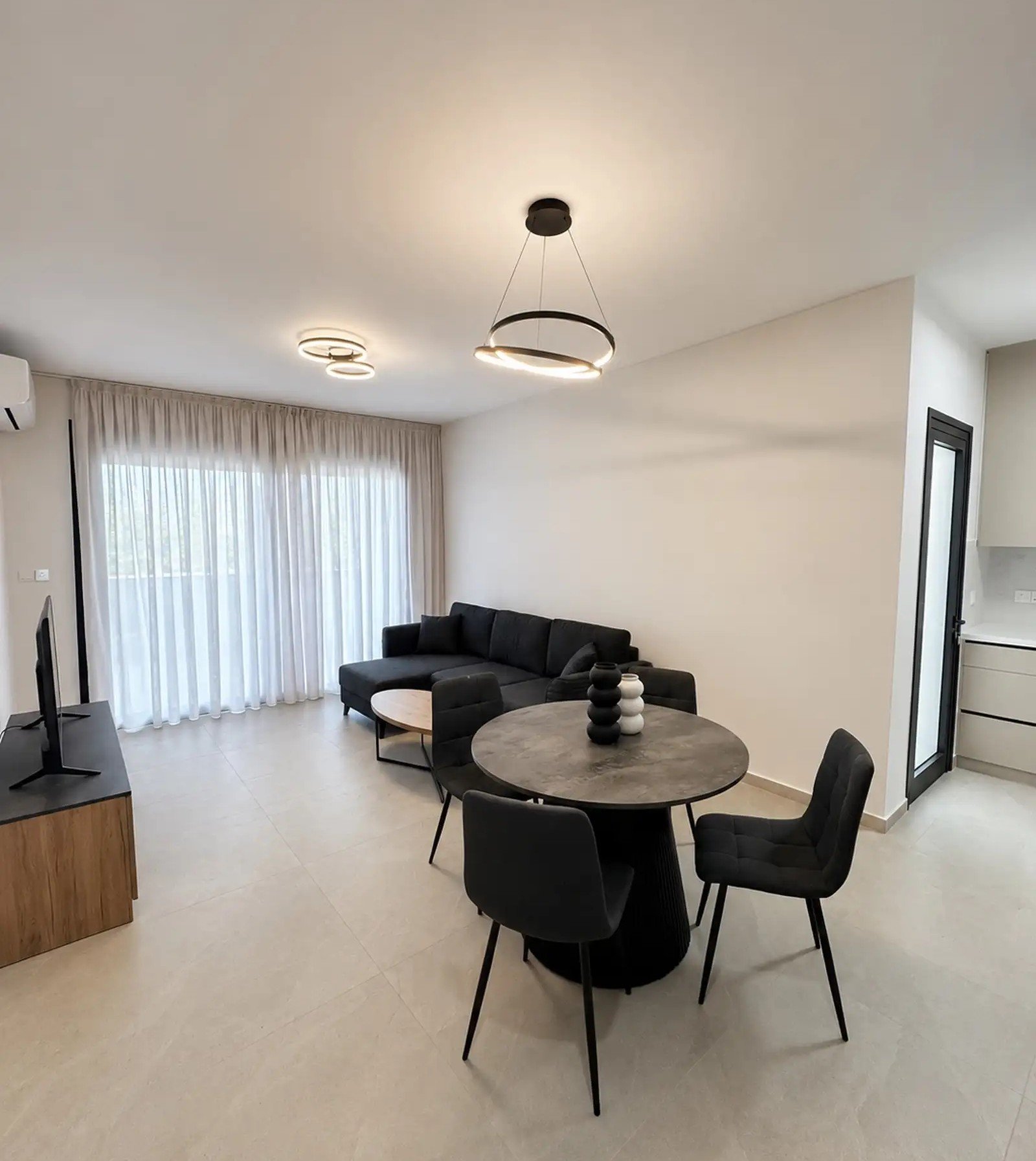 Modern 2-Bedroom Penthouse in Agia Fyla, Limassol