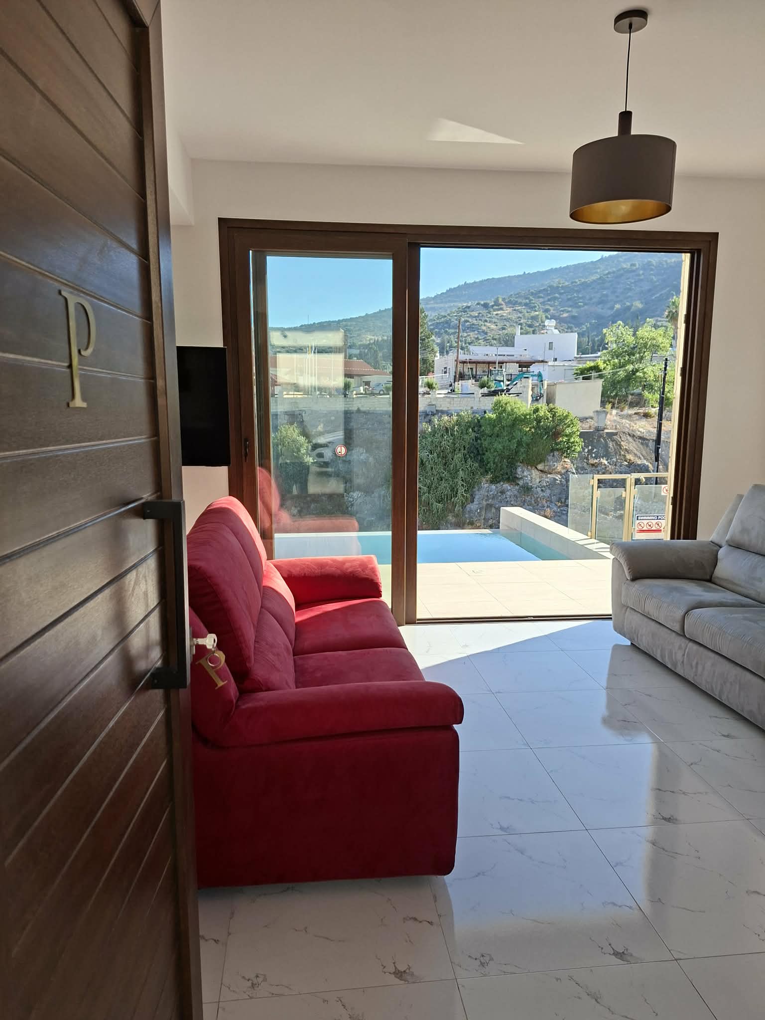Beautiful Luxury Villa in Steni | 3 En-Suite Bedrooms | Private Infinity Pool | Panoramic Sea & Mountain Views
