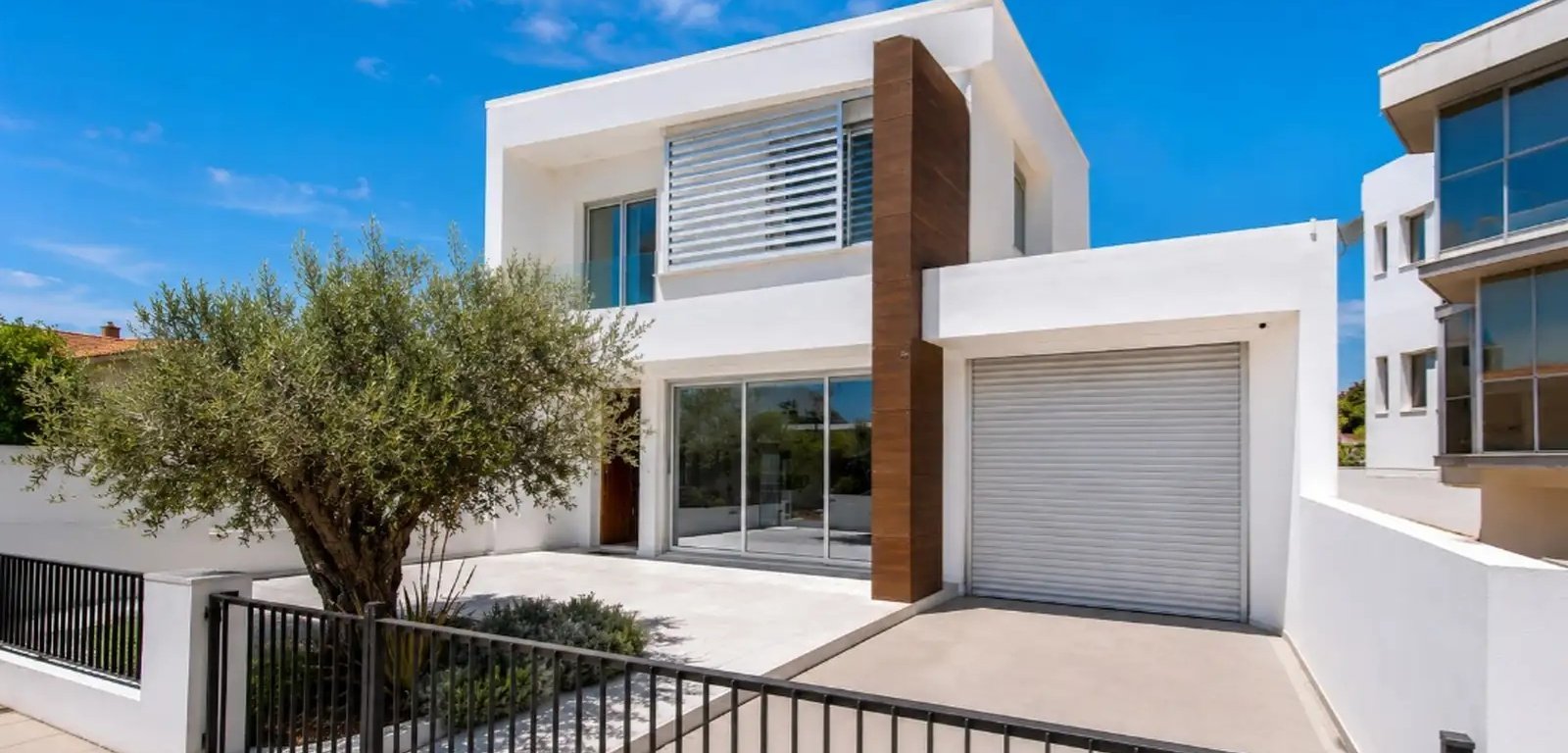 Spacious 4-Bedroom House in Agios Theodoros, Paphos