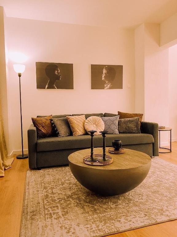 3-bedroom furnished apartment in Agioi Omologites, Nicosia photo 5