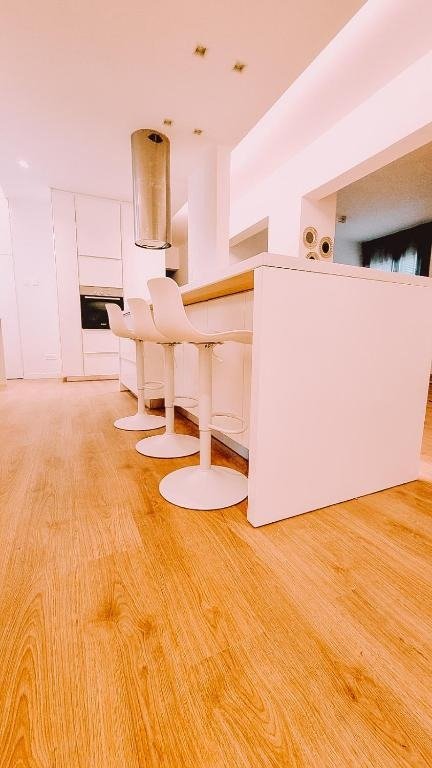 3-bedroom furnished apartment in Agioi Omologites, Nicosia photo 8