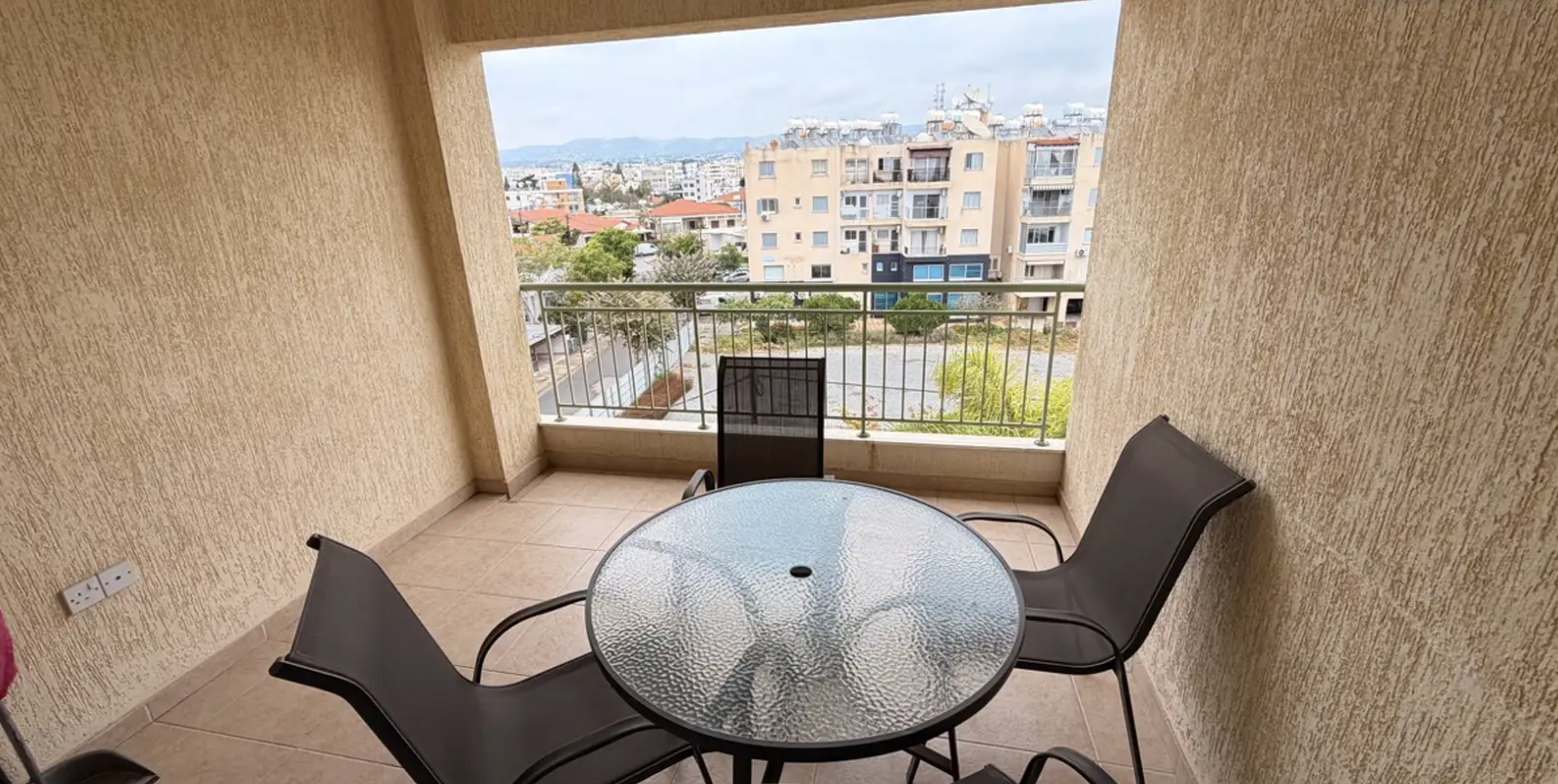 2 Bedroom Apartment for Rent in the Centre of Paphos