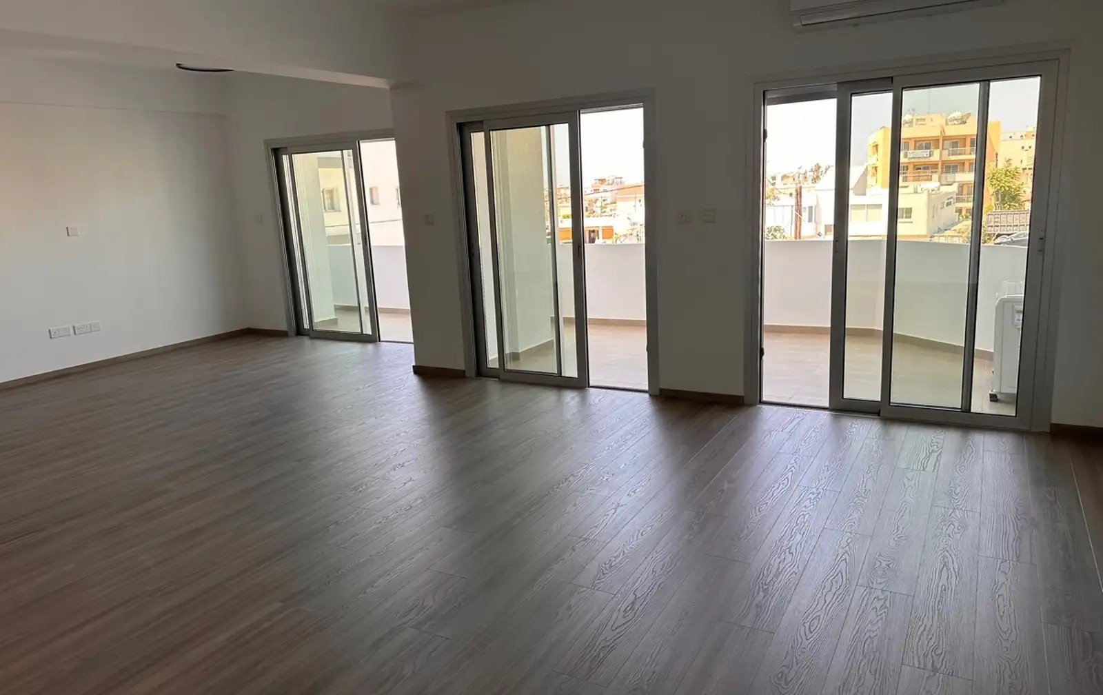 Modern 3-Bedroom Apartment in Mesa Geitonia, Limassol