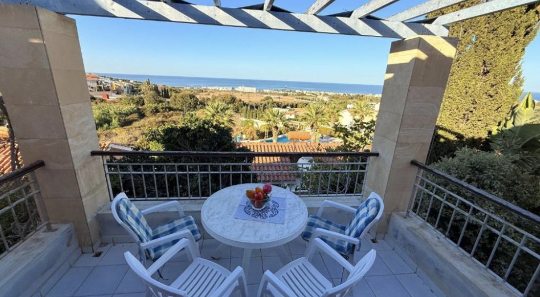 Spacious 2-Bedroom Villa in Chlorakas, Paphos