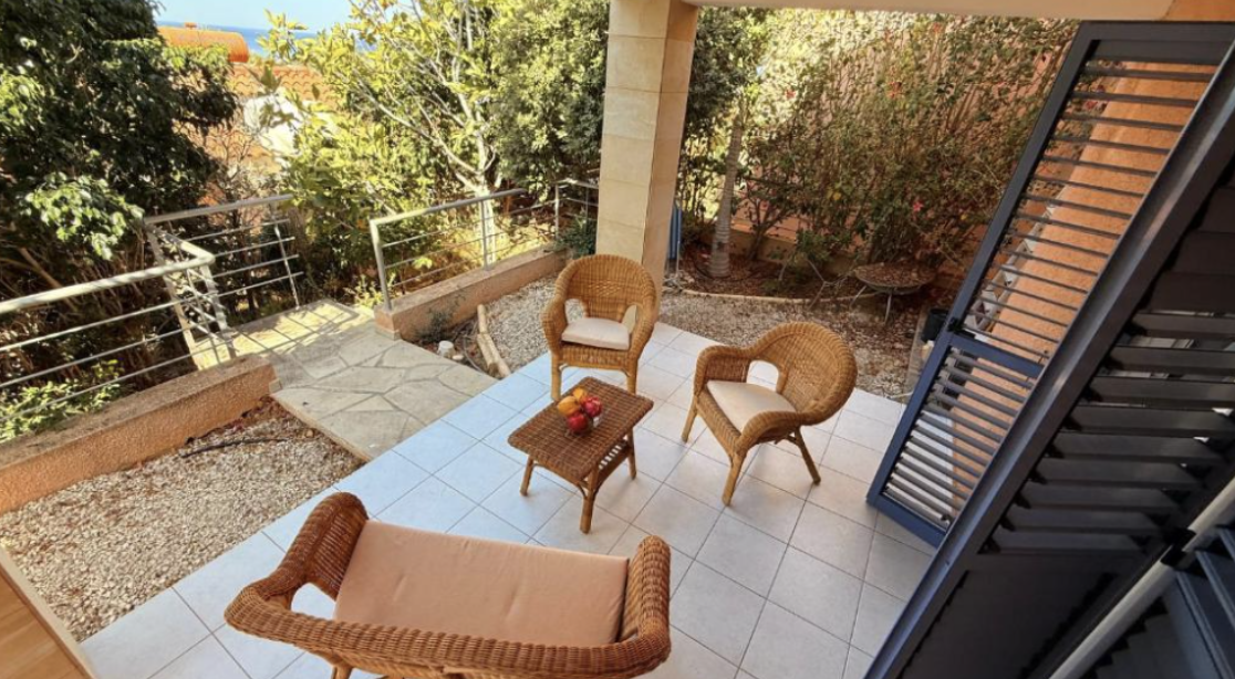 2-bed villa with private garden in Chlorakas, Paphos photo 10