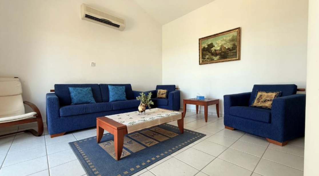 2-bed villa with private garden in Chlorakas, Paphos photo 12